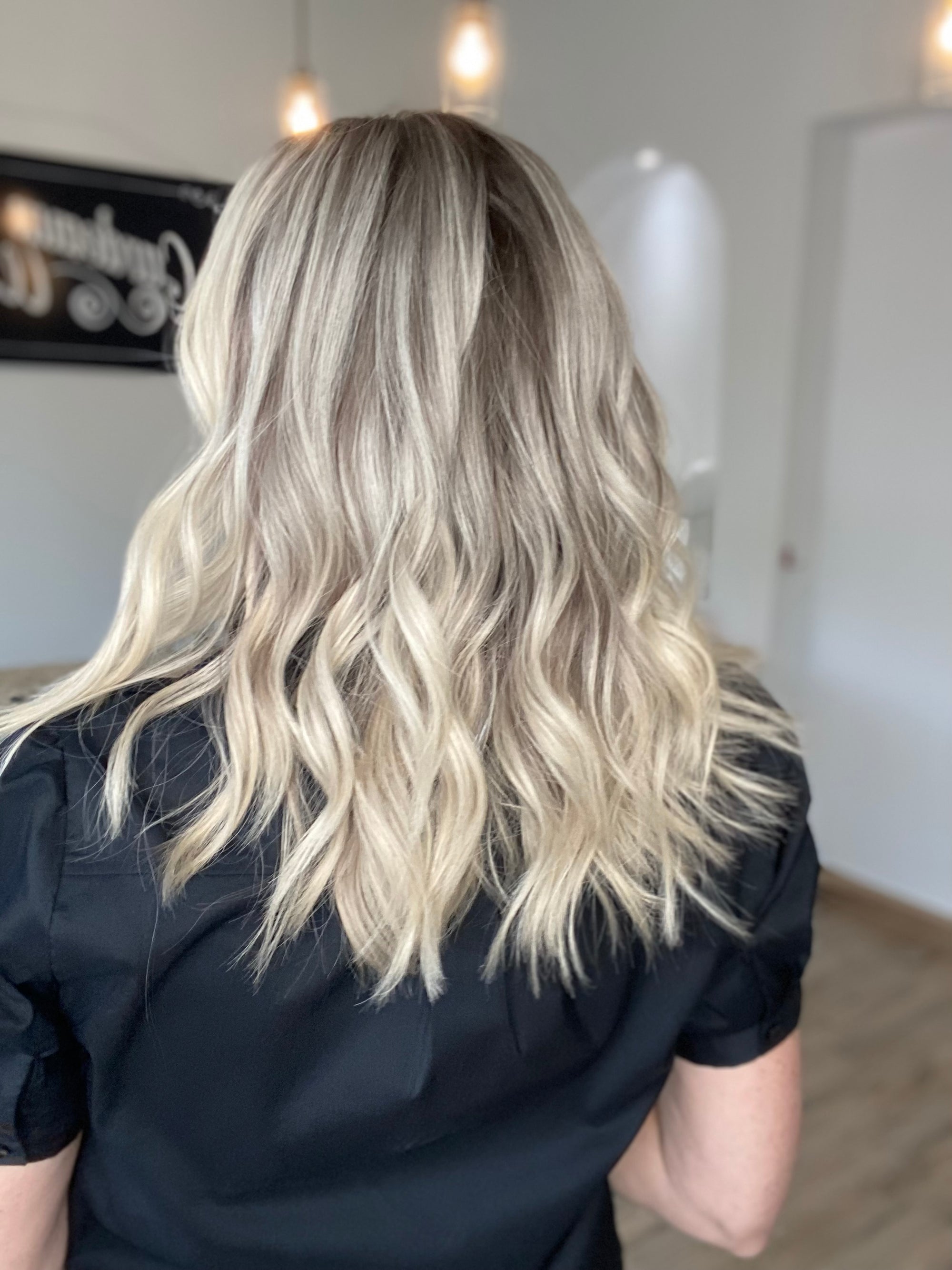 # G-8445 GARDEAUX DELUXE LACE TOP WIG  (MEDIUM CAP)