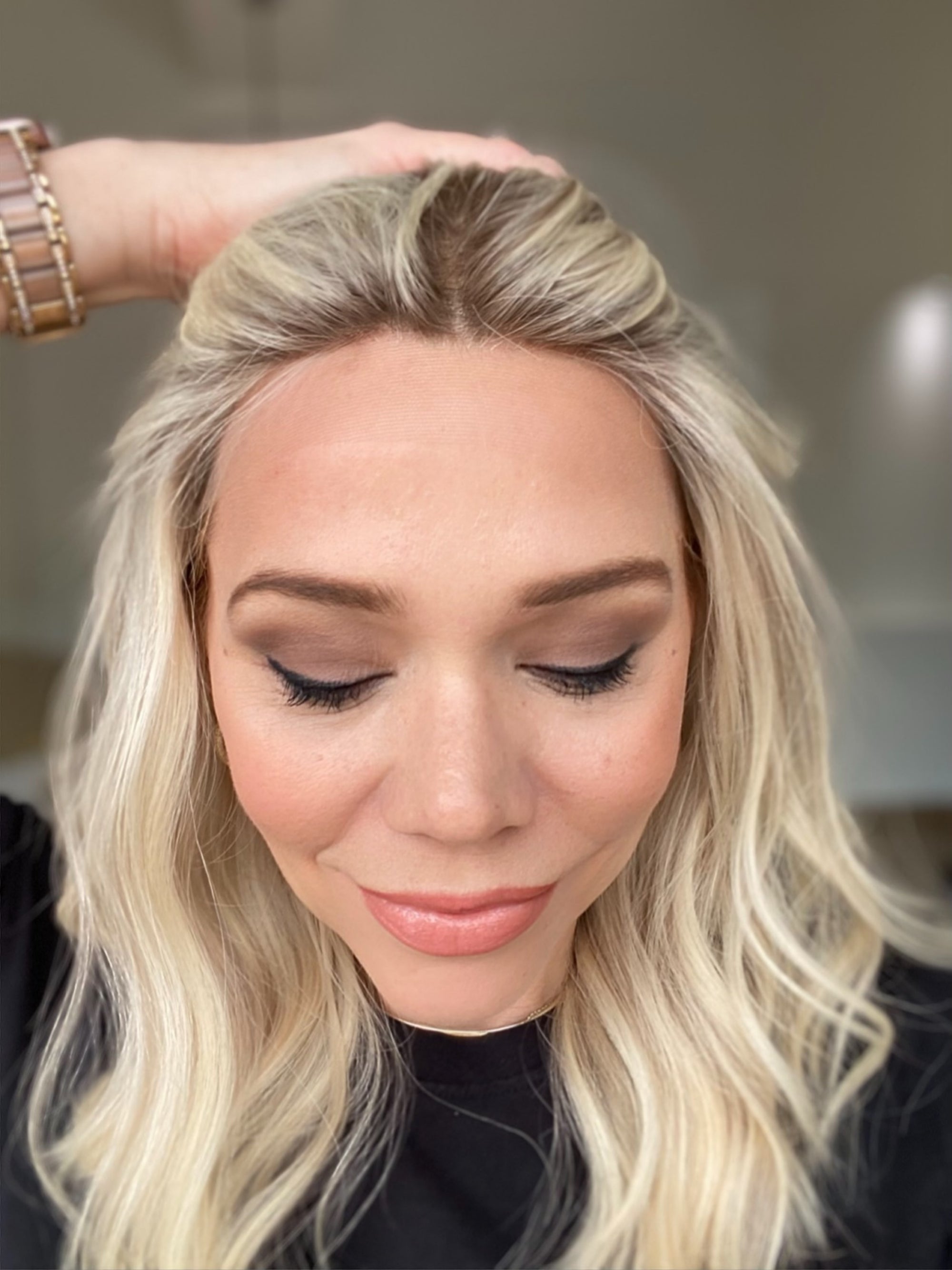 # 8315 GARDEAUX DELUXE LACE TOP WIG  (MEDIUM CAP)