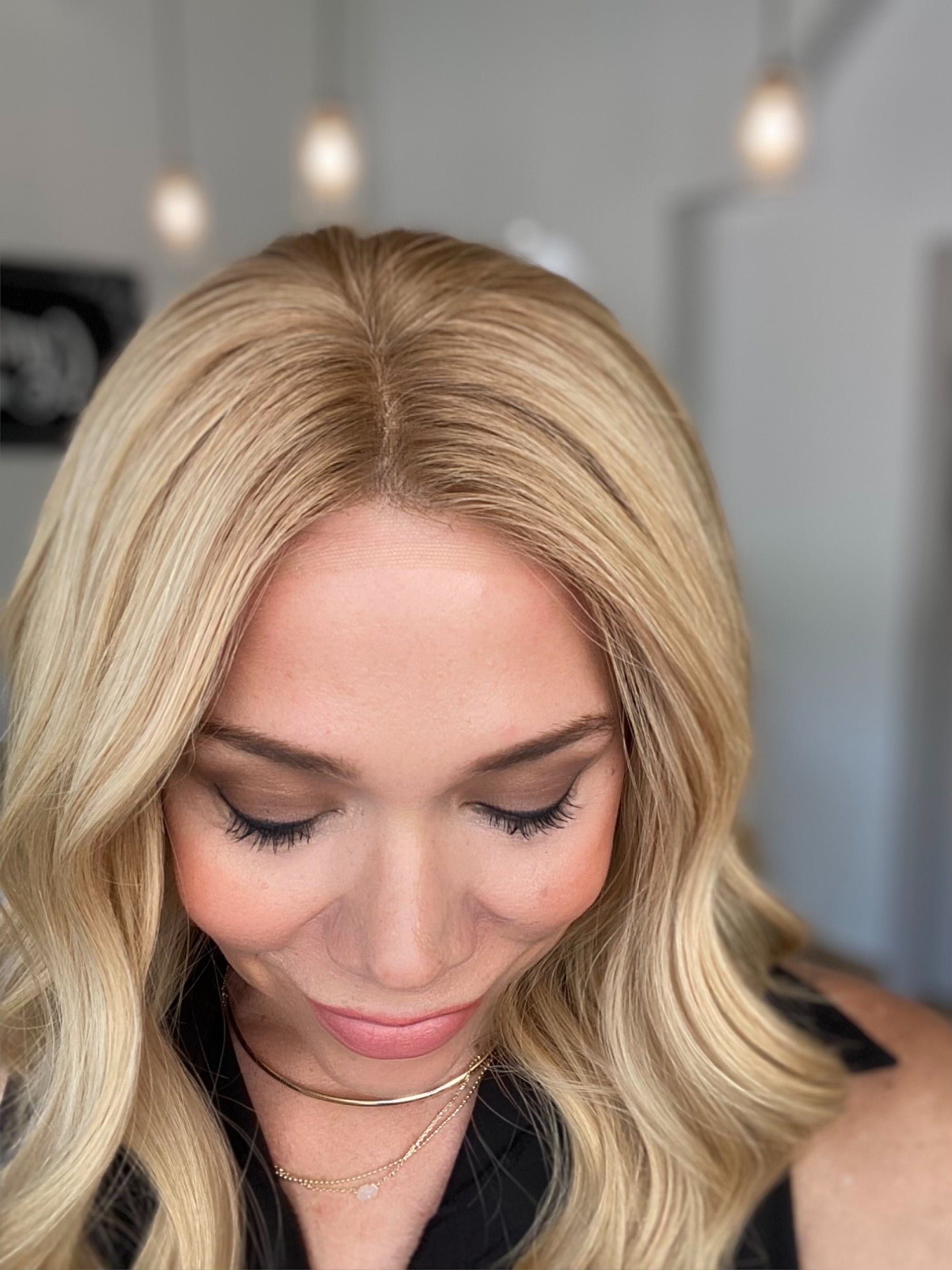 STOCK # JL2-318.10 GARDEAUX DELUXE HAND TIED SILICONE LINED WIG (SMALL CAP)