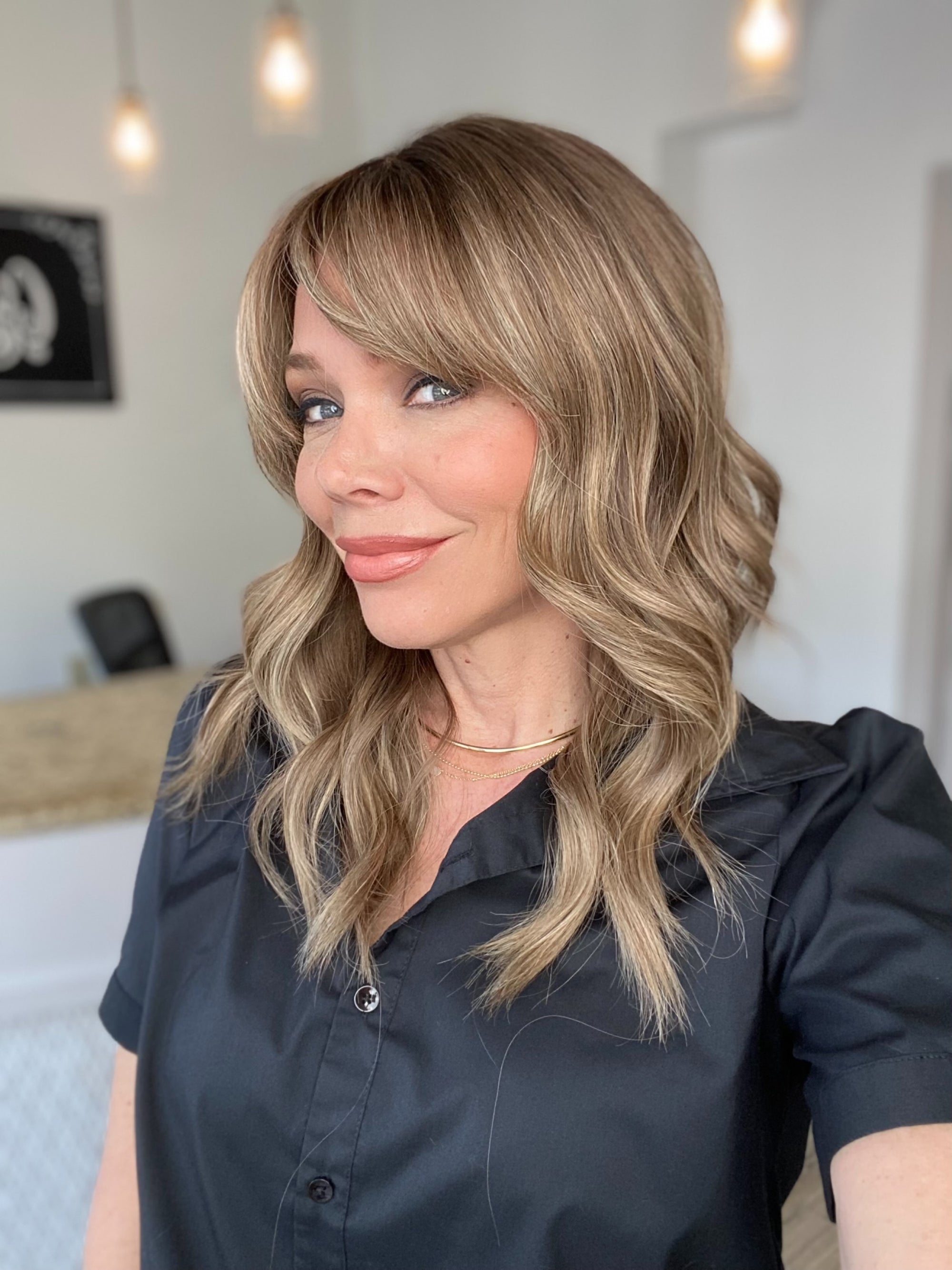 # 8323 GARDEAUX DELUXE HAND TIED DOUBLE MONO TOP WIG (MEDIUM CAP)