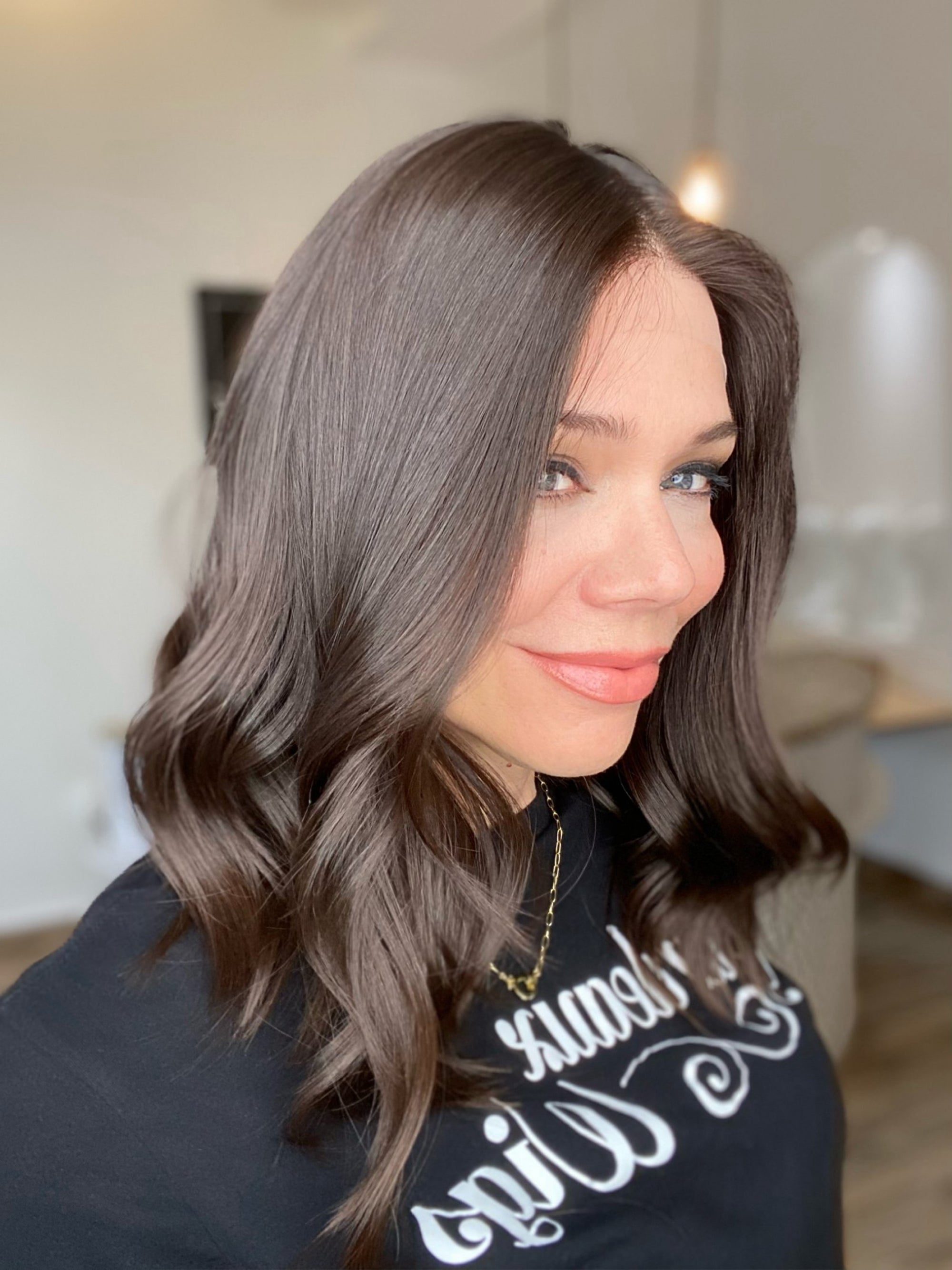 JS309 GARDEAUX DELUXE SILK TOP LACE FRONT WIG (MEDIUM CAP)