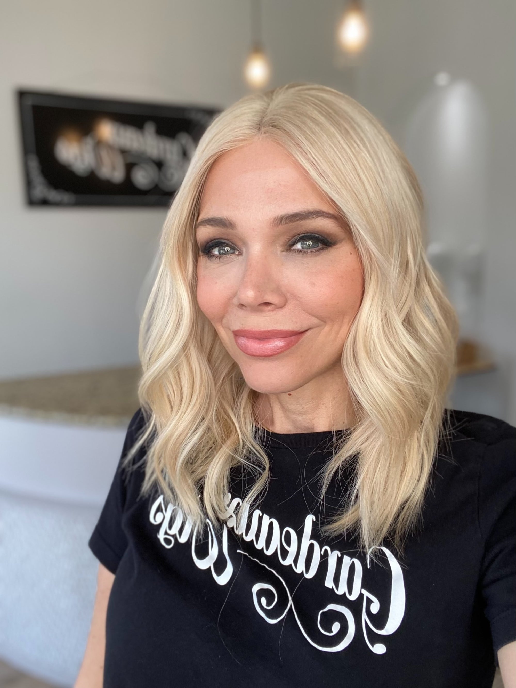 STOCK # JL-300.10 GARDEAUX DELUXE LACE TOP WIG (SMALL CAP)