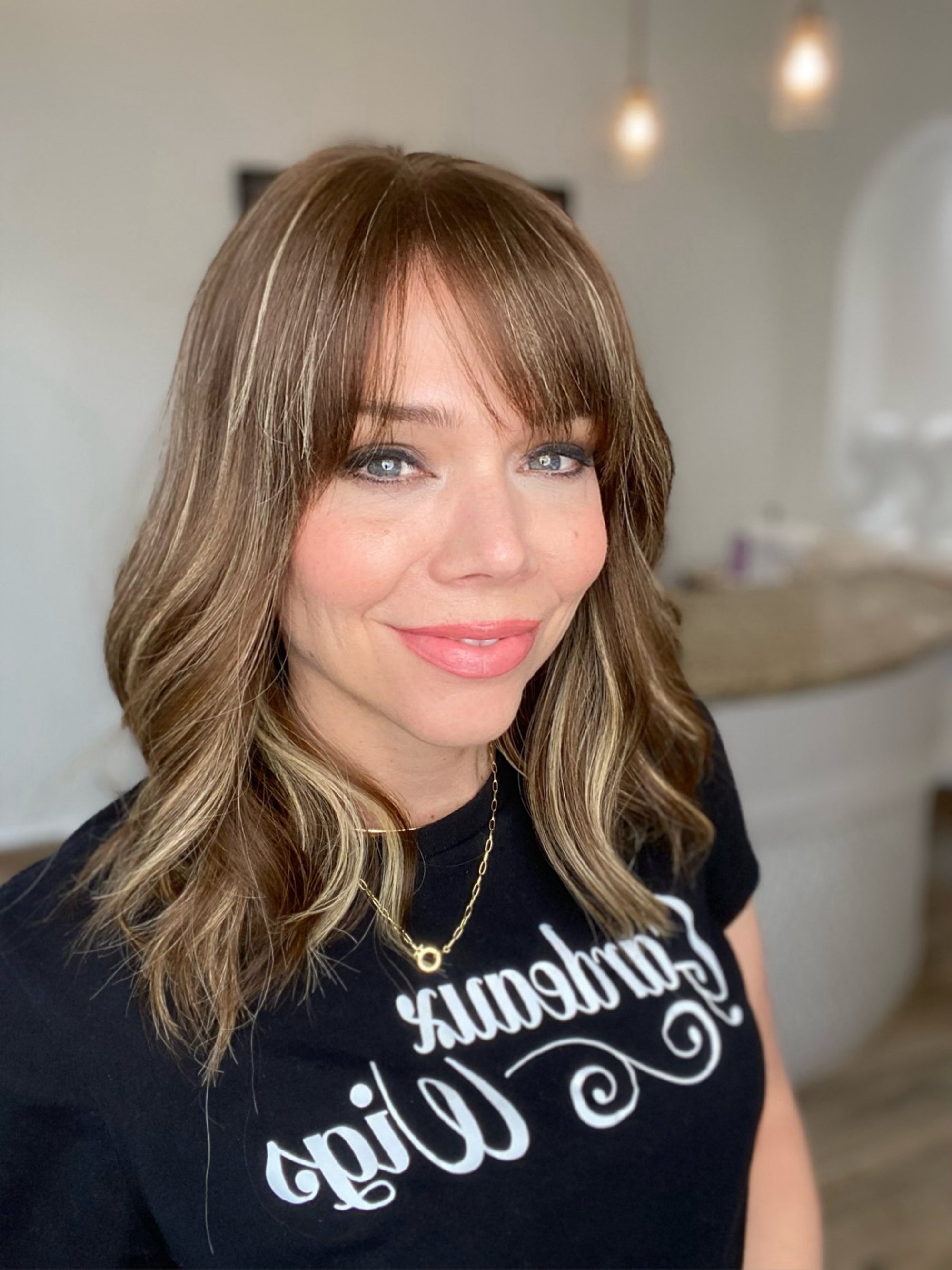 STOCK# BL606B GARDEAUX DELUXE LACE TOP WIG (MEDIUM CAP)