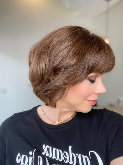 # 7845 GARDEAUX DELUXE HAND TIED MONO TOP WIG (MEDIUM CAP)