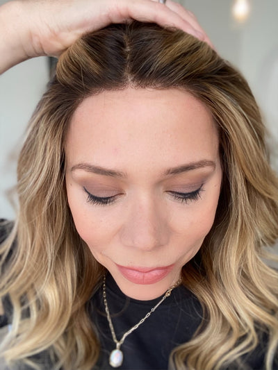 # 8570 GARDEAUX DELUXE HAND TIED MONO TOP WIG (MEDIUM CAP)