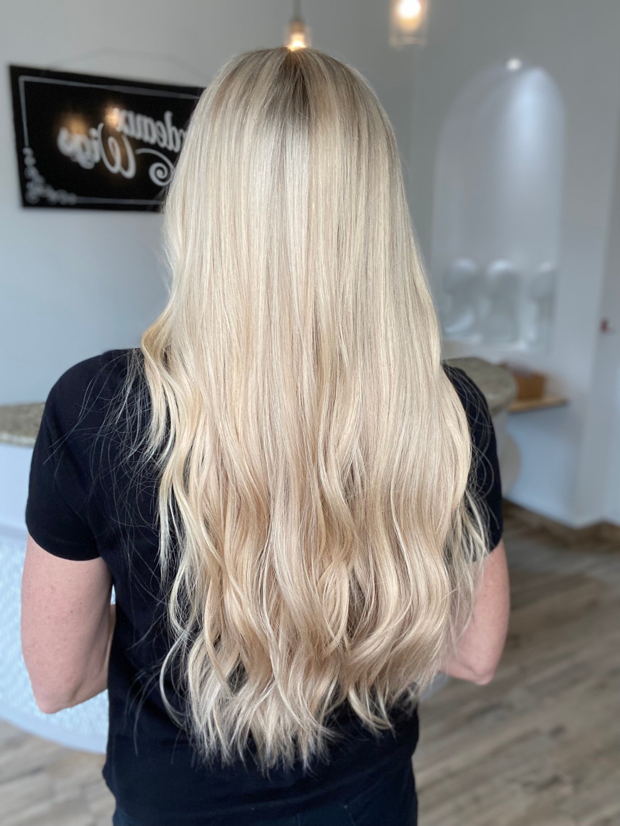 STOCK # BL624.20 GARDEAUX DELUXE LACE TOP WIG (SMALL CAP)