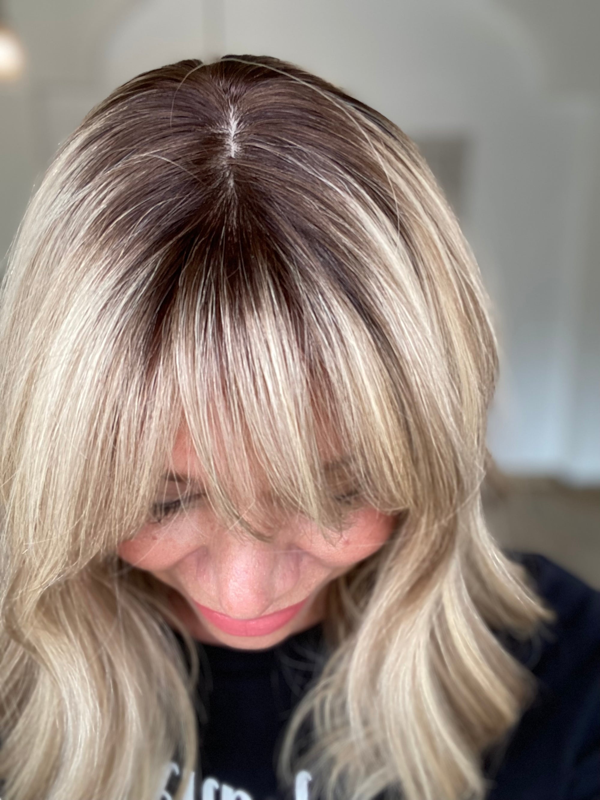 STOCK # JST-325.10B  GARDEAUX DELUXE SILK TOP LACE FRONT WIG (MEDIUM CAP)