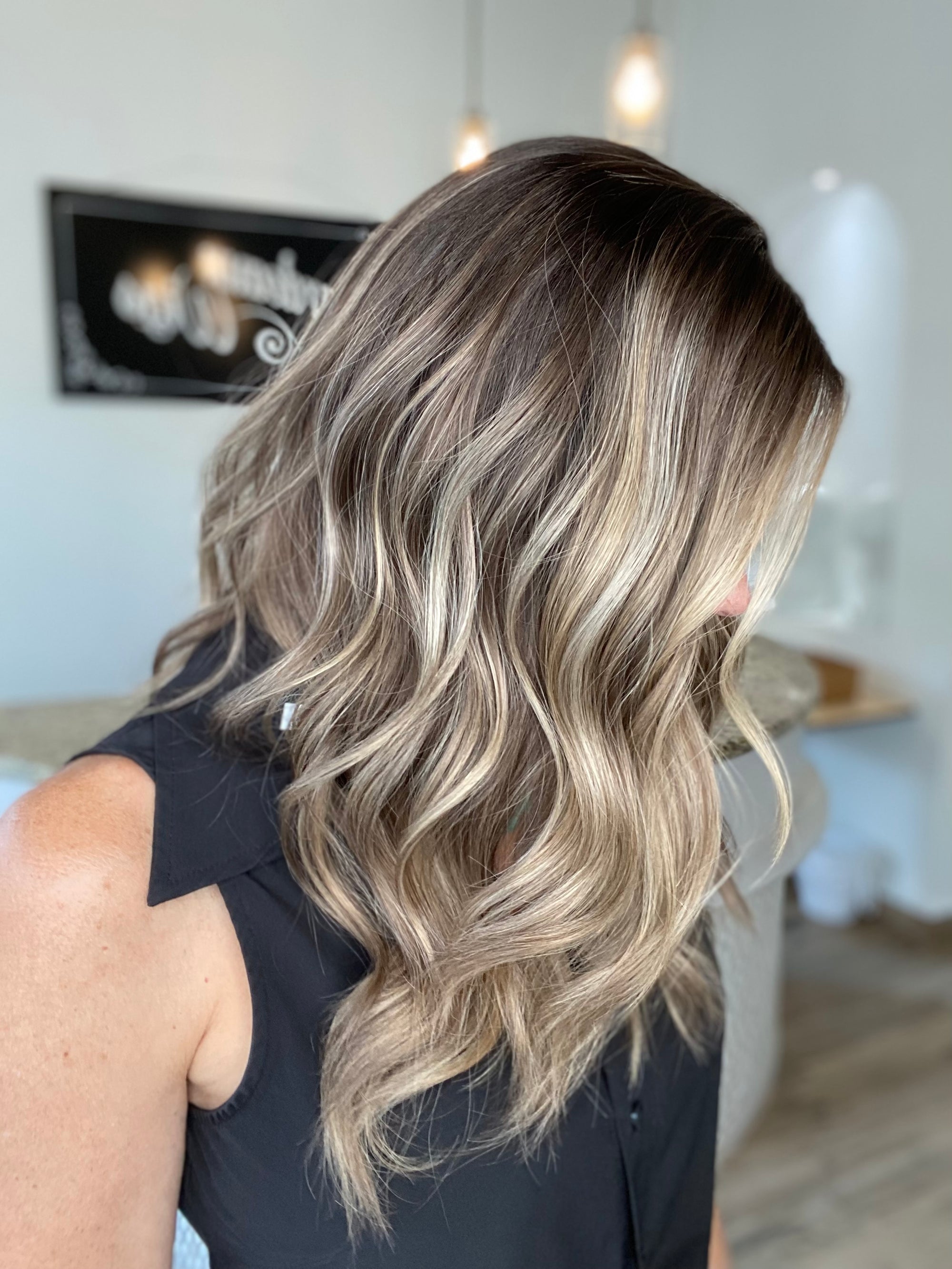 # 8420 GARDEAUX DELUXE HAND TIED MONO TOP WIG (SMALL CAP)