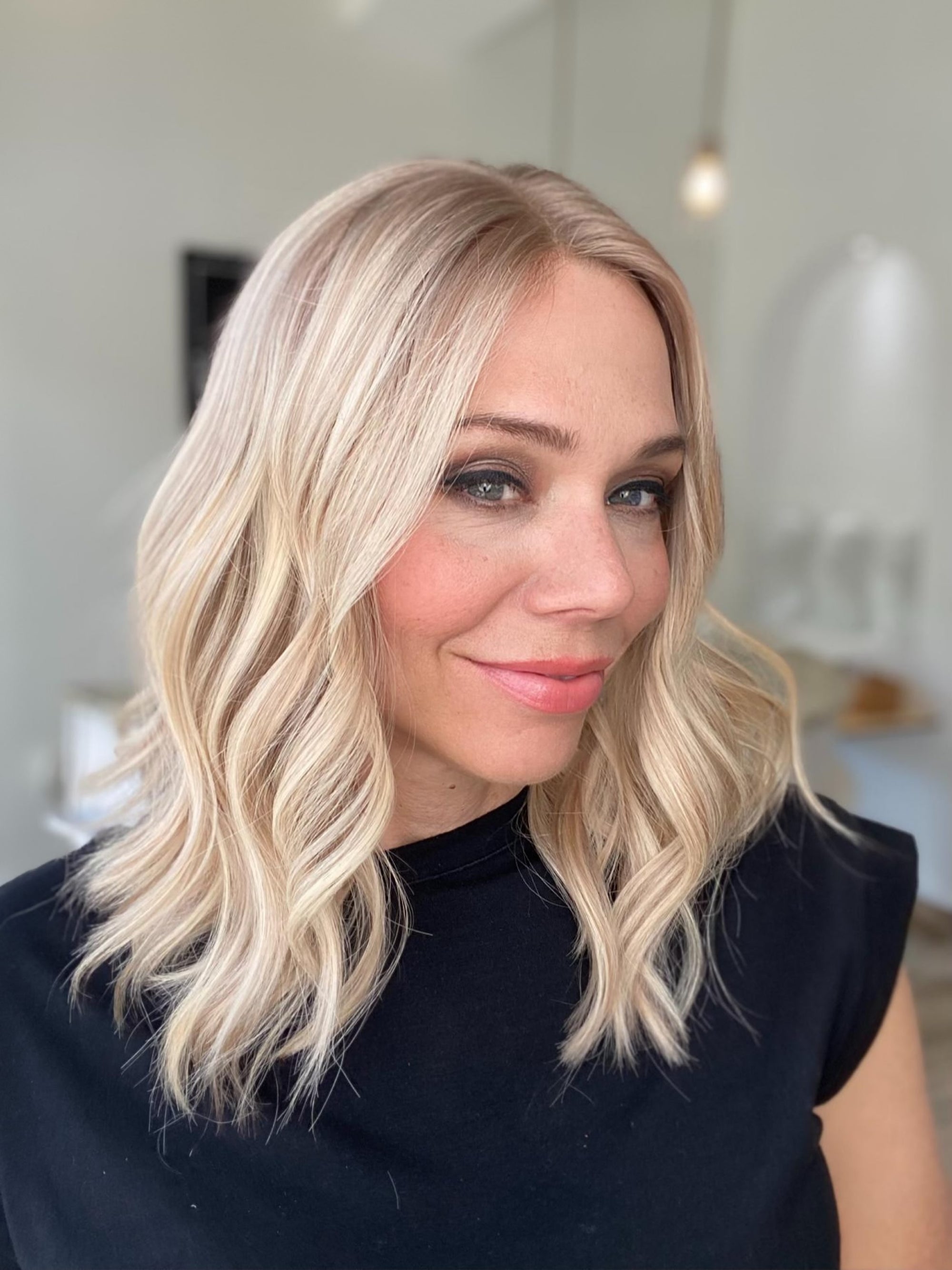 STOCK # BL624.8 GARDEAUX DELUXE DOUBLE LACE TOP WIG (MEDIUM CAP)