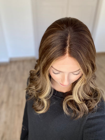 # 7476 GARDEAUX DELUXE LACE TOP WIG (MEDIUM CAP)