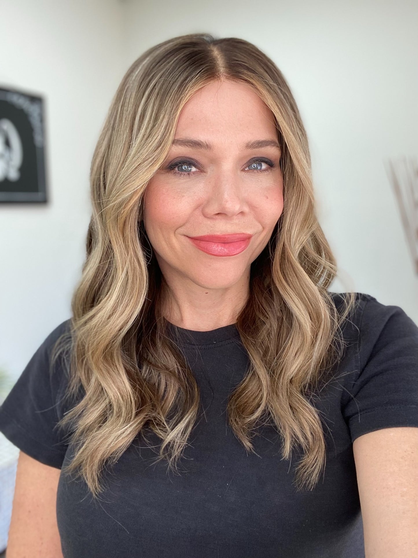 # 8736 GARDEAUX DELUXE HAND TIED MONO TOP WIG (SMALL CAP)