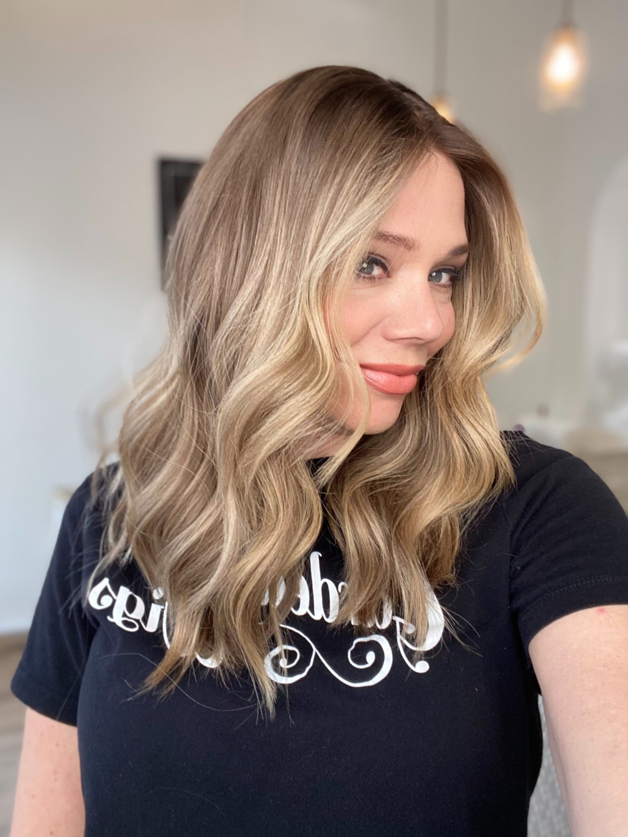 # G8281 GARDEAUX DELUXE SILK TOP LACE FRONT WIG (MEDIUM CAP)