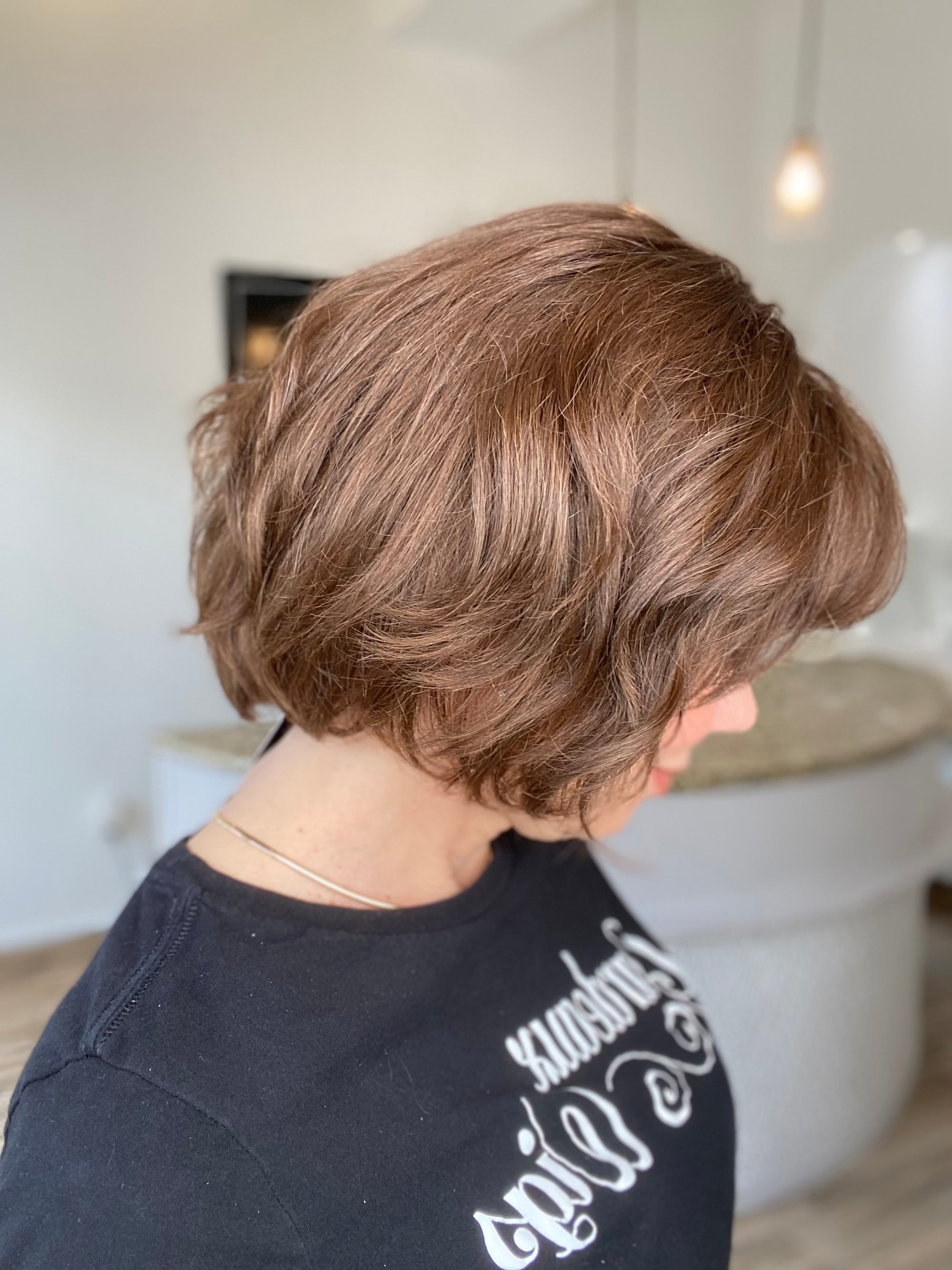 # 7845 GARDEAUX DELUXE HAND TIED MONO TOP WIG (MEDIUM CAP)