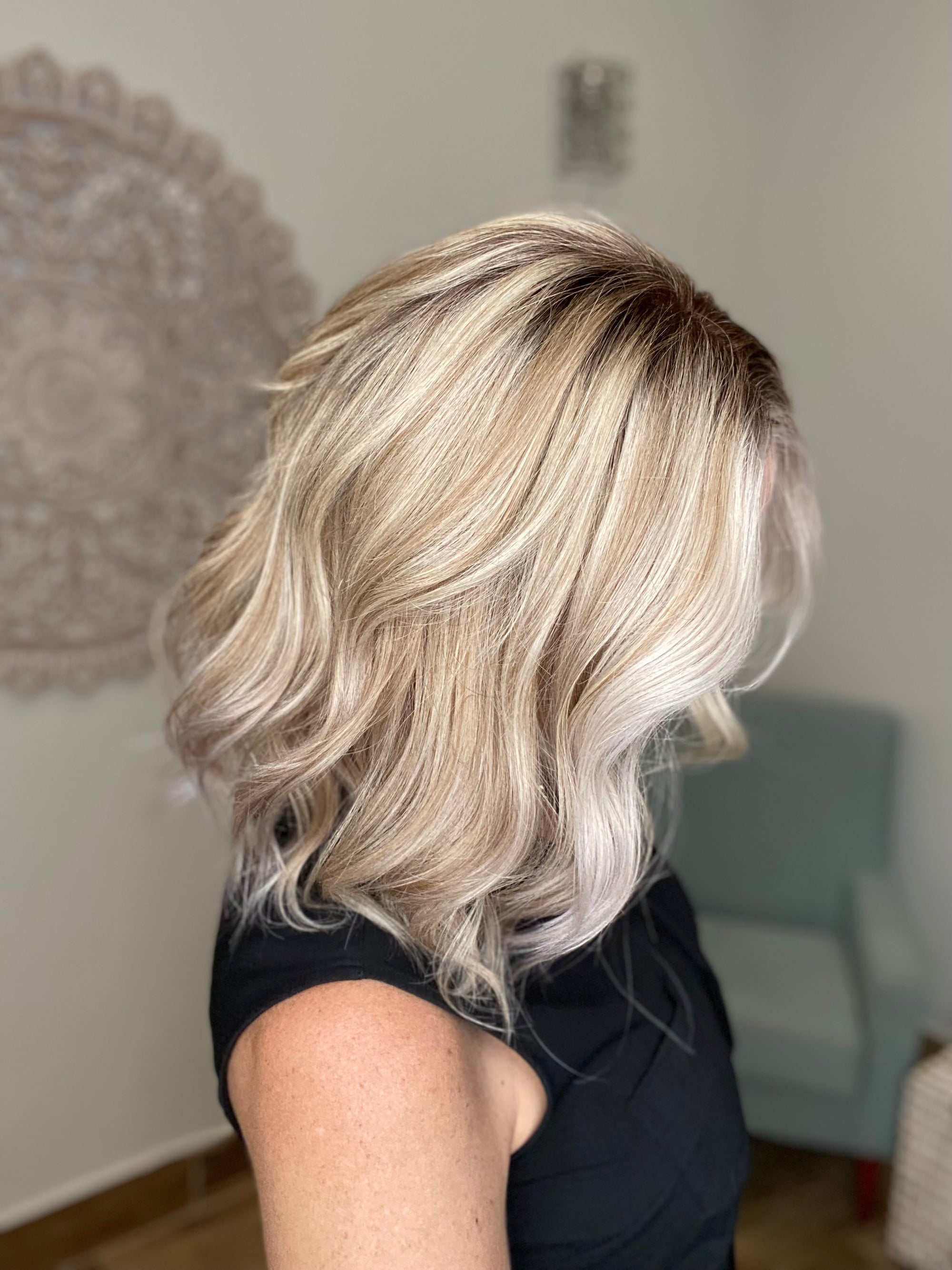 # G-8532 JON RENAU "CARRIE"