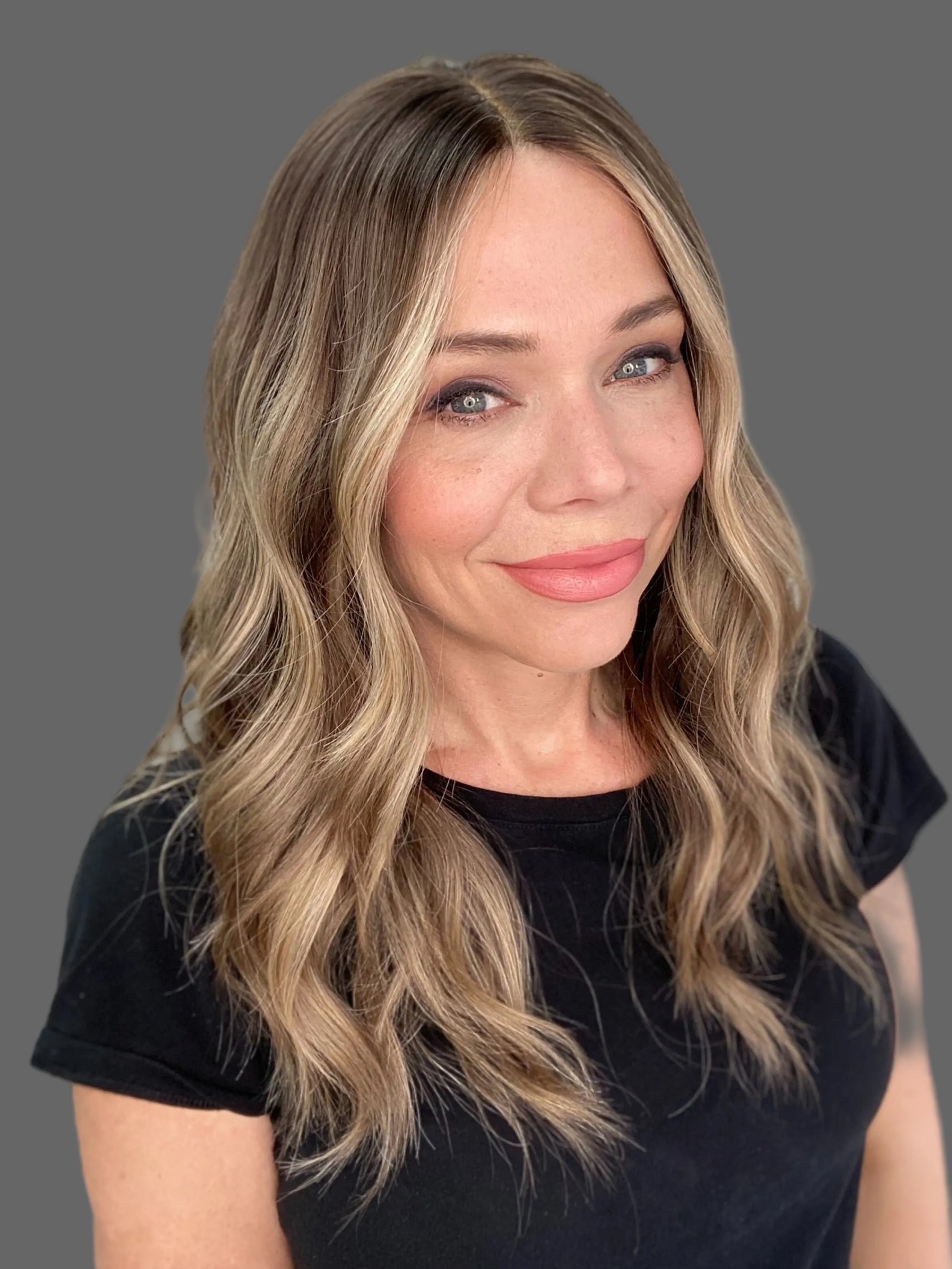 # 8719 GARDEAUX DELUXE HAND TIED DOUBLE MONO TOP WIG (MEDIUM CAP)