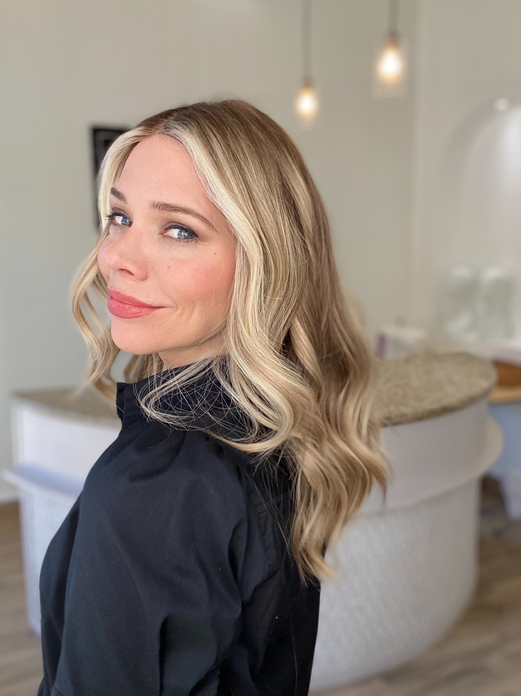 # 8578 GARDEAUX DELUXE LACE TOP WIG (MEDIUM CAP)