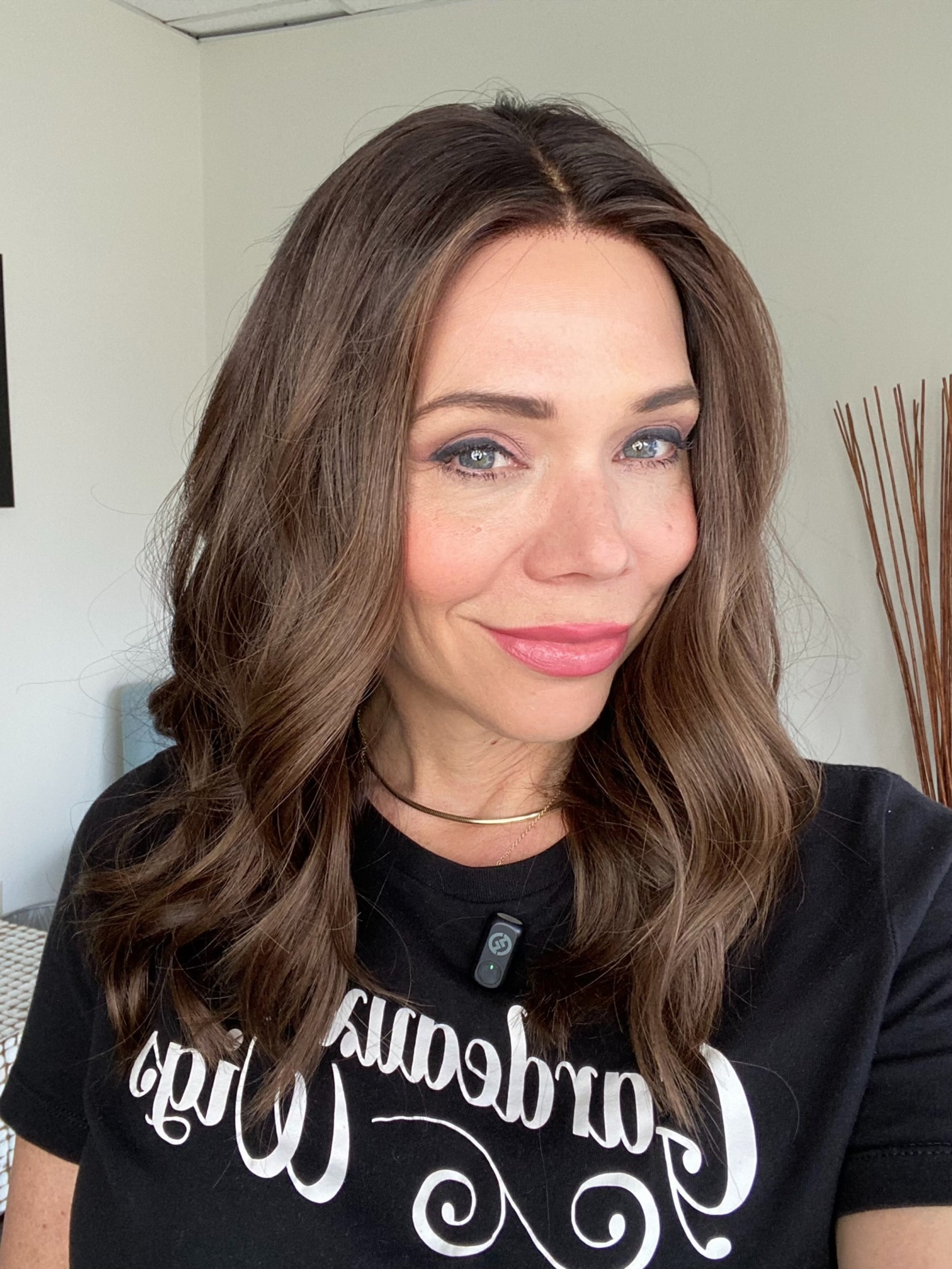 # 8681 GARDEAUX DELUXE LACE TOP WIG (MEDIUM CAP)
