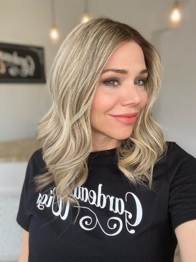 STOCK# BL328  GARDEAUX DELUXE LACE TOP WIG (SMALL  CAP)