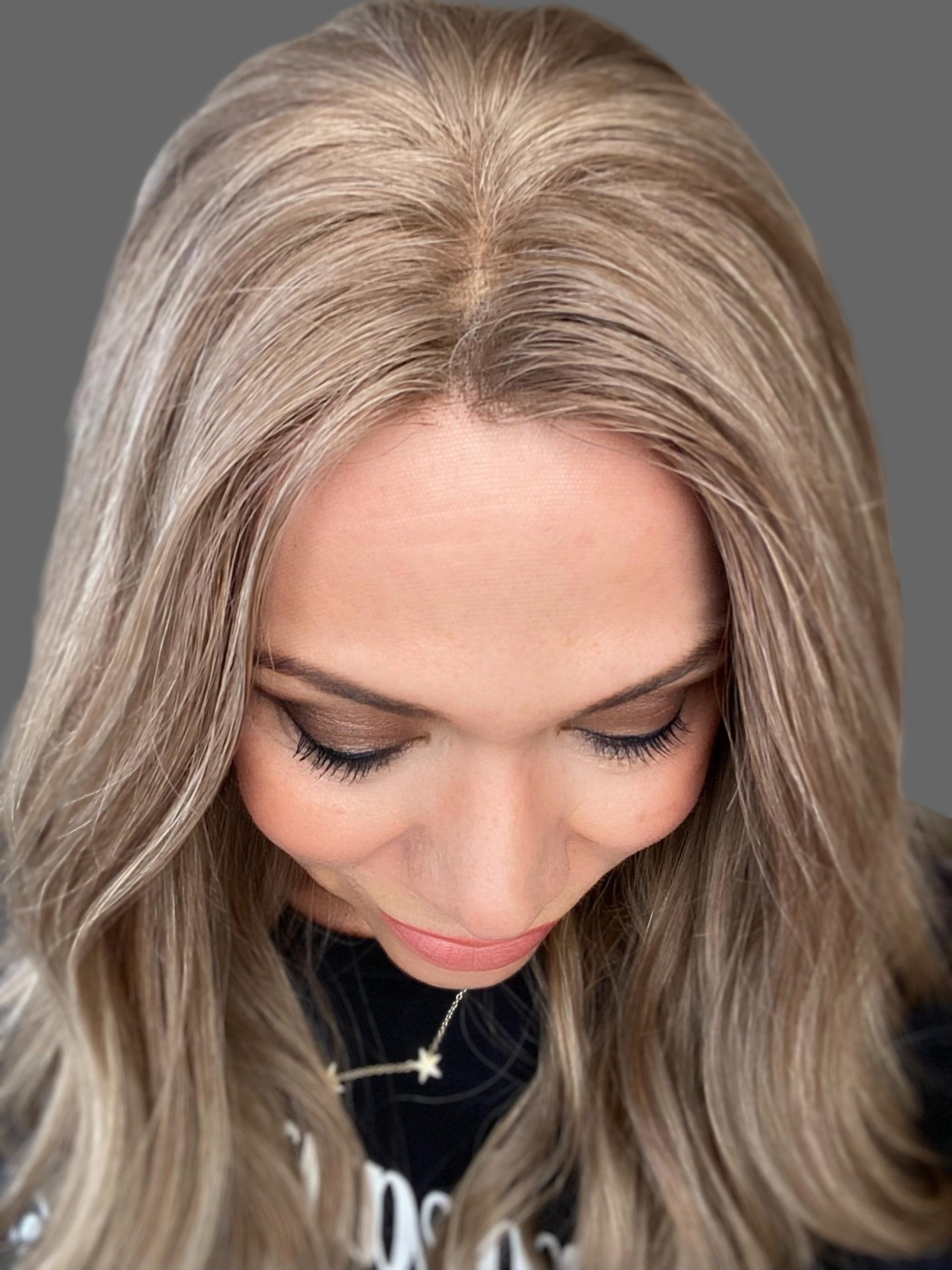 STOCK # JL333.12 GARDEAUX DELUXE LACE TOP WIG (MEDIUM CAP)