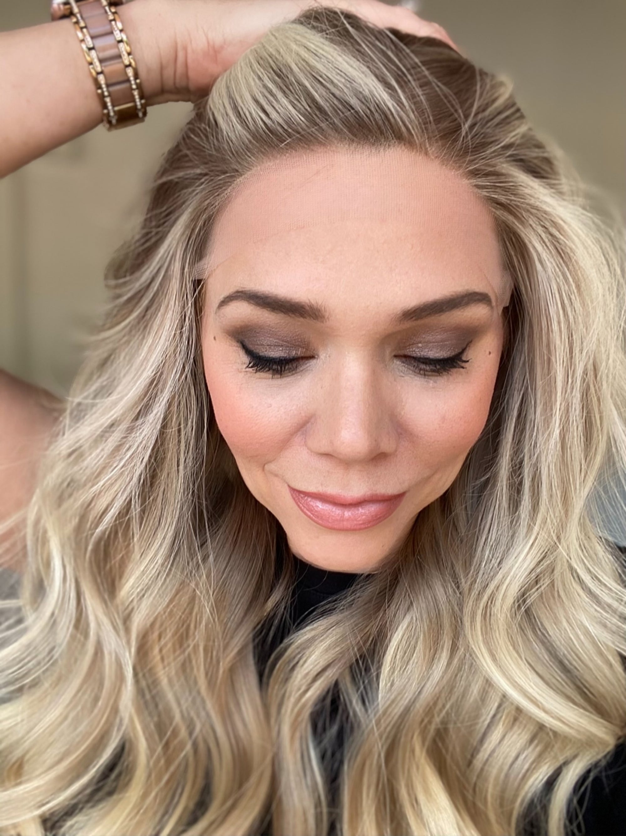 # G8263 GARDEAUX DELUXE DOUBLE LACE TOP SILICONE LINED WIG (MEDIUM CAP)