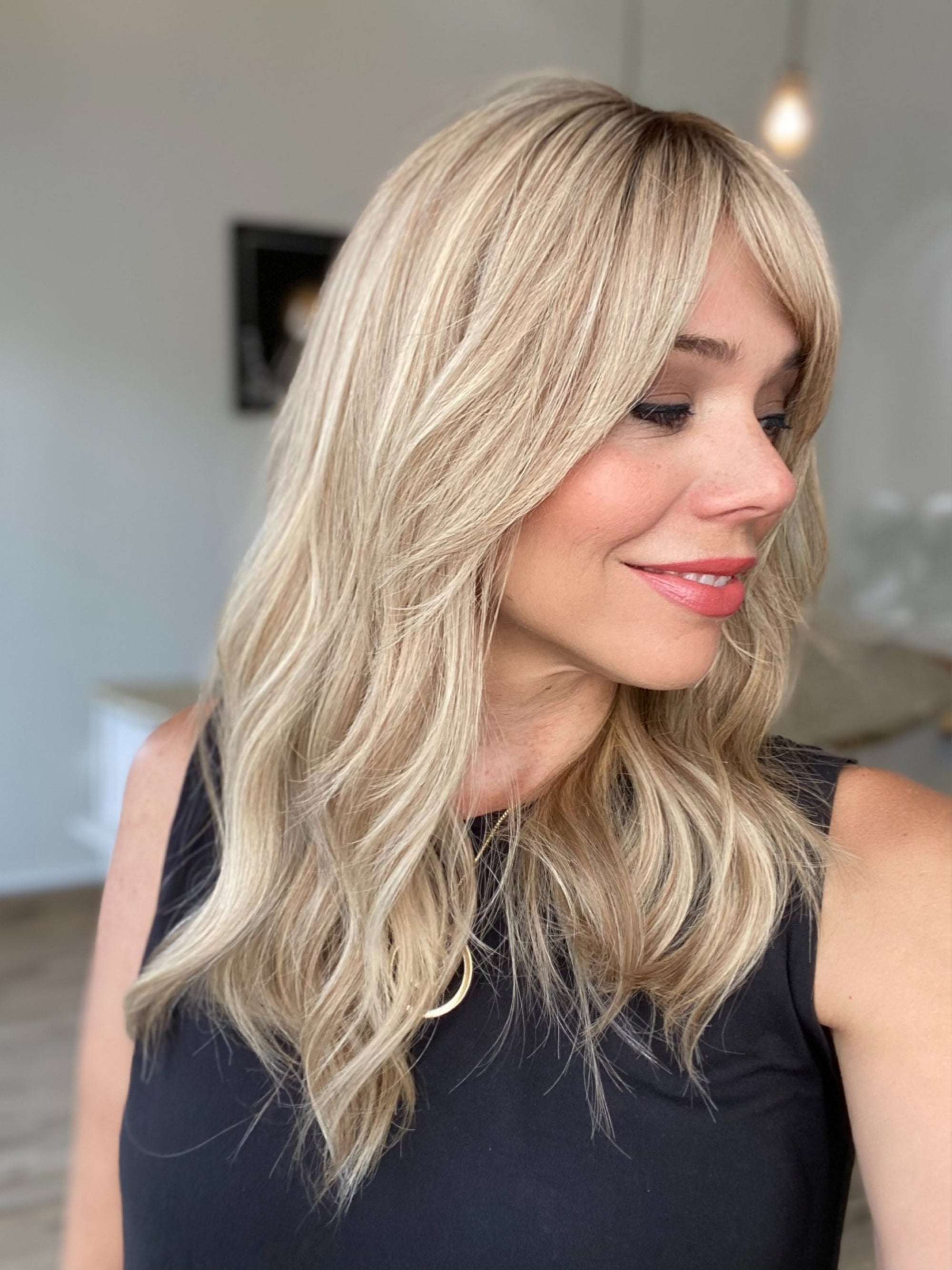 STOCK# JHM325B GARDEAUX DELUXE HAND TIED MONO TOP WIG (MEDIUM CAP)