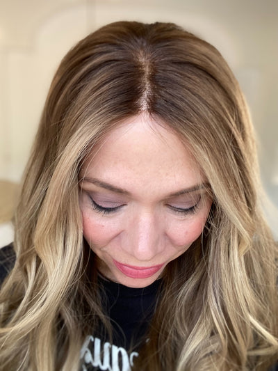 # 8498 GARDEAUX DELUXE HAND TIED MONO TOP WIG (MEDIUM CAP)