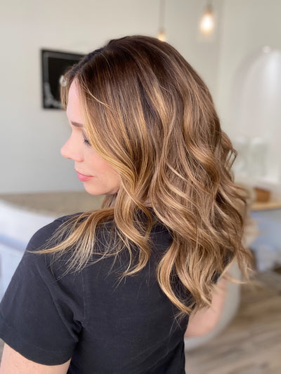 # 8572 GARDEAUX DELUXE HAND TIED MONO TOP WIG (MEDIUM CAP)