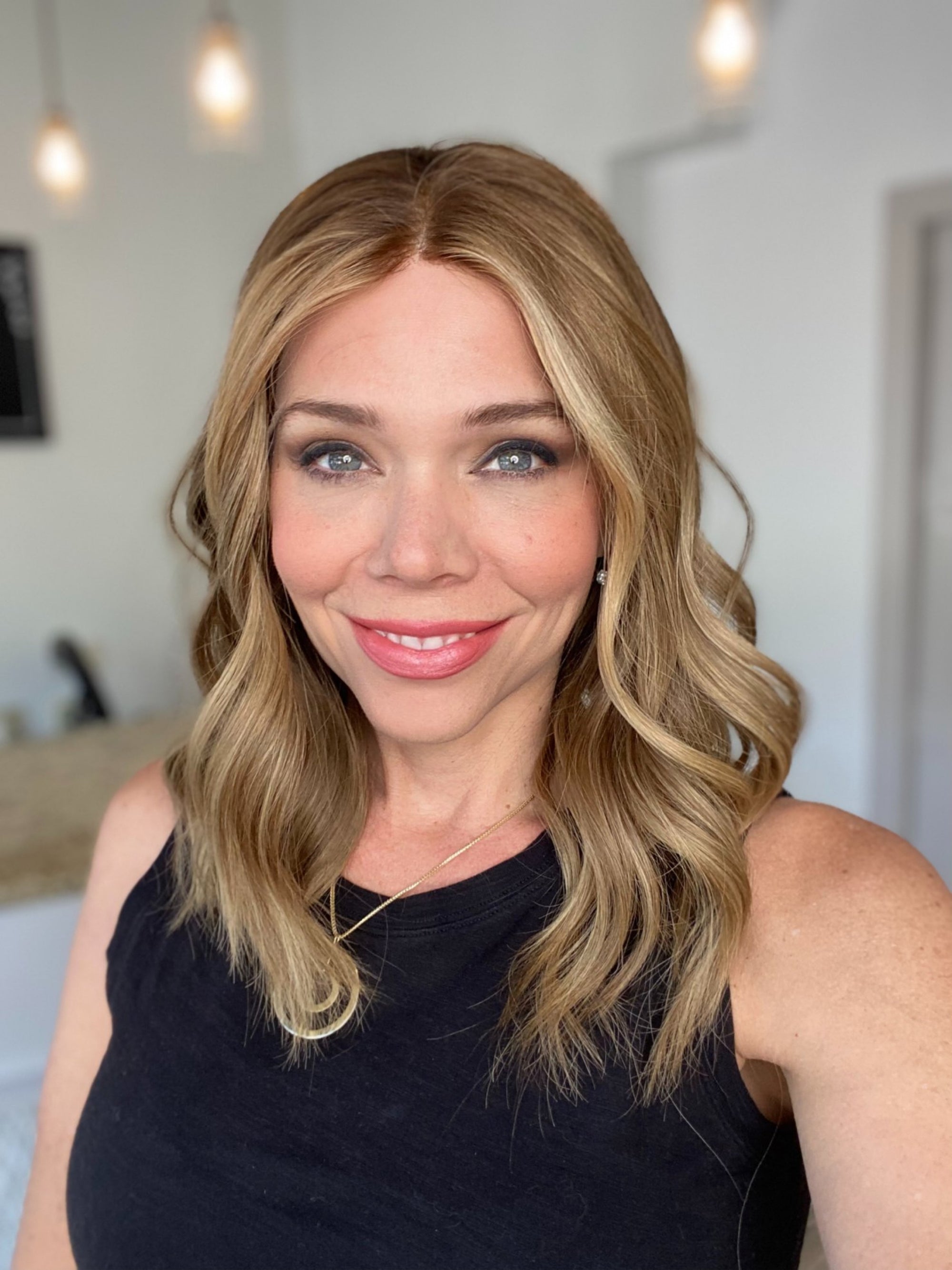 # 7928 GARDEAUX DELUXE LACE TOP WIG (MEDIUM CAP)