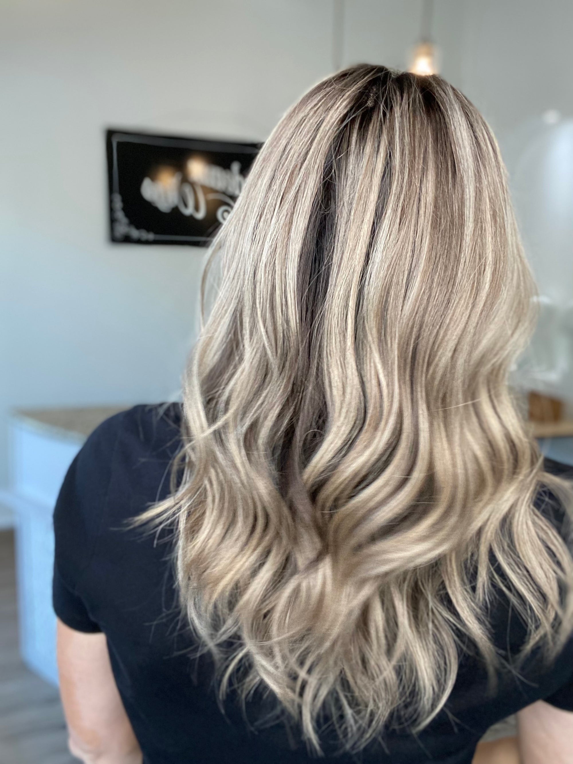 # 8499 GARDEAUX DELUXE HAND TIED MONO TOP WIG (MEDIUM CAP)