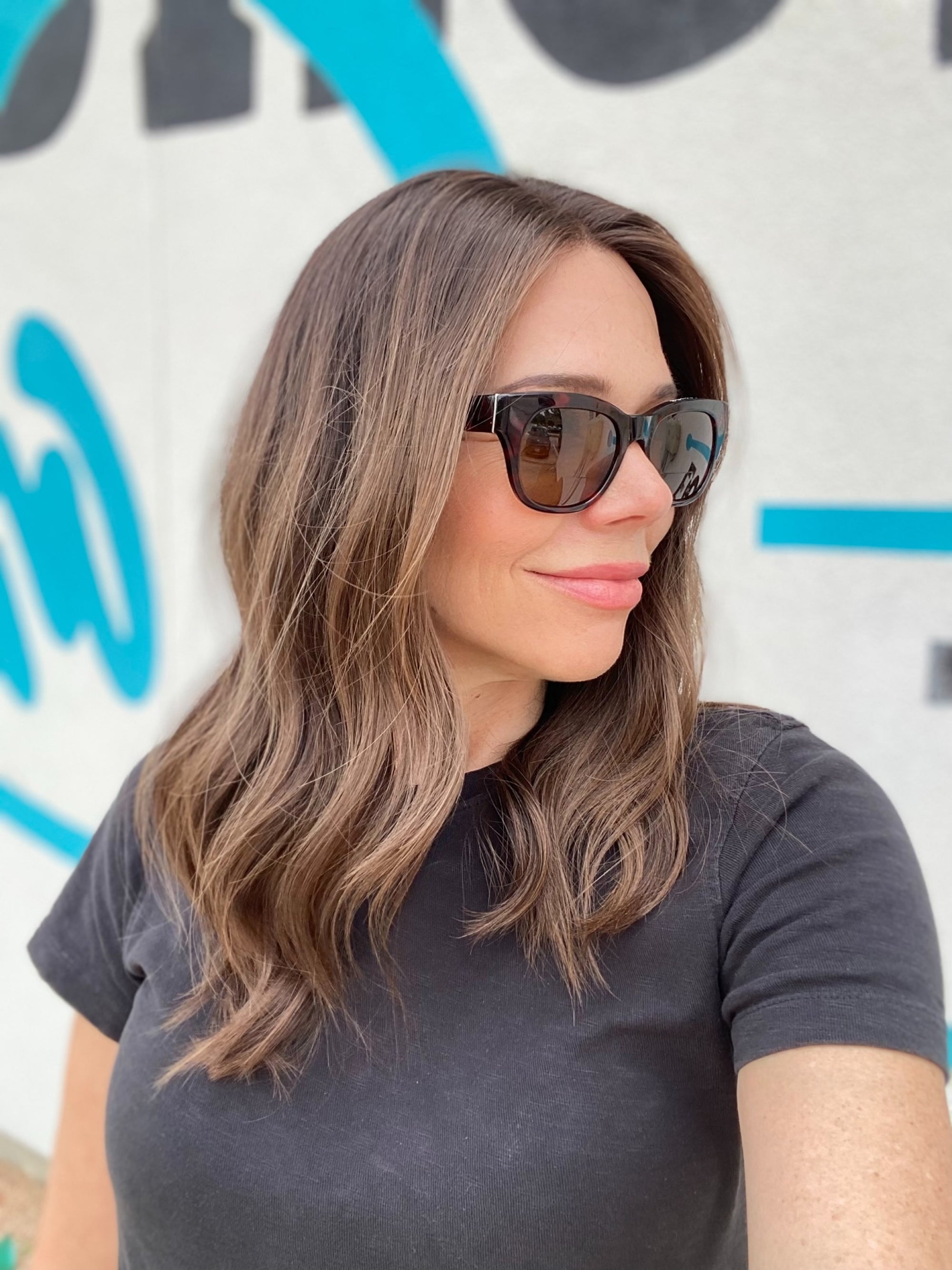 # 8681 GARDEAUX DELUXE LACE TOP WIG (MEDIUM CAP)