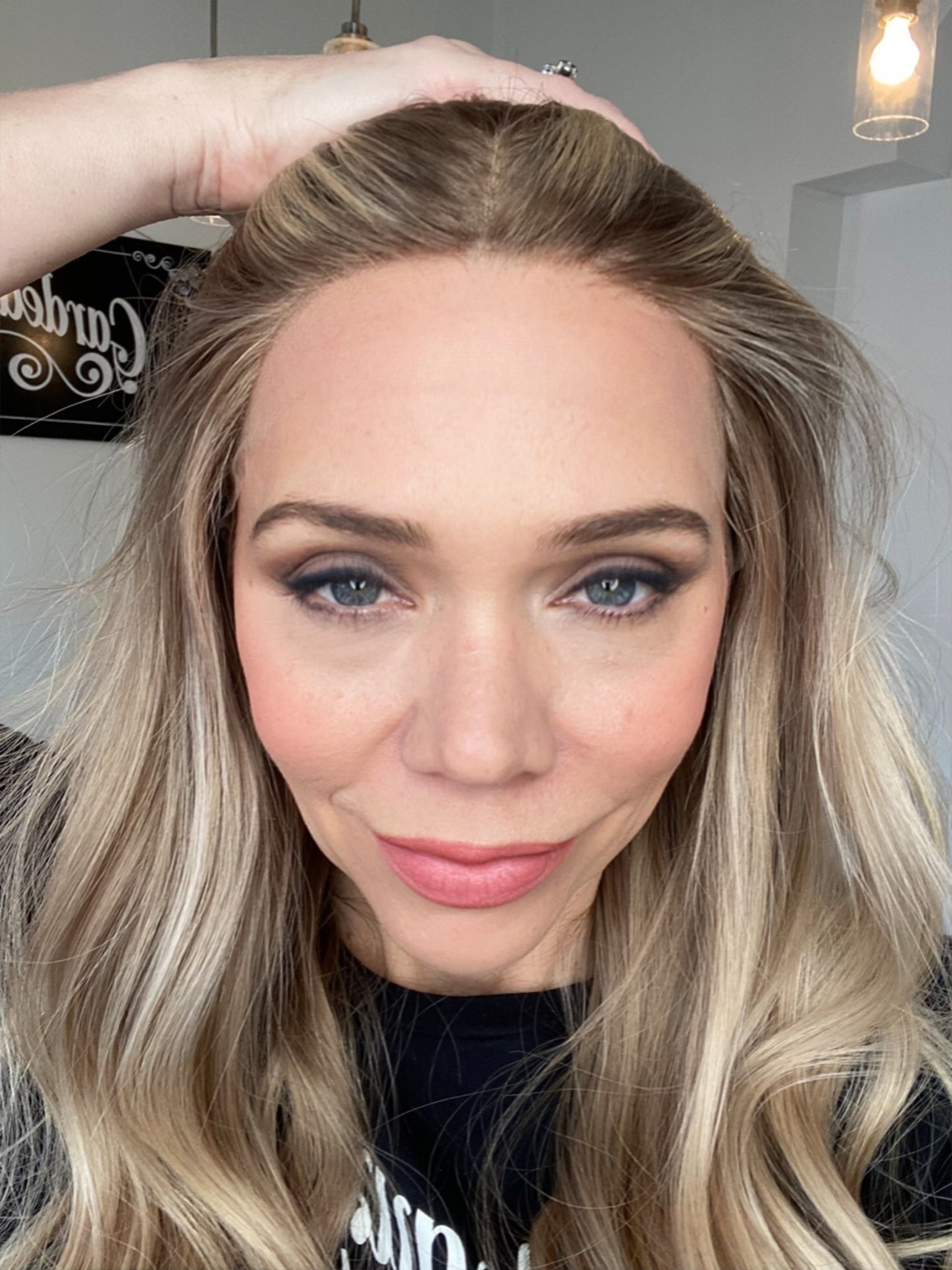 # 8620 GARDEAUX DELUXE LACE TOP WIG (SMALL CAP)