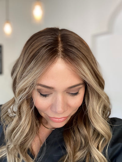 # 8299 GARDEAUX DELUXE HAND TIED DOUBLE MONO TOP WIG (MEDIUM CAP)
