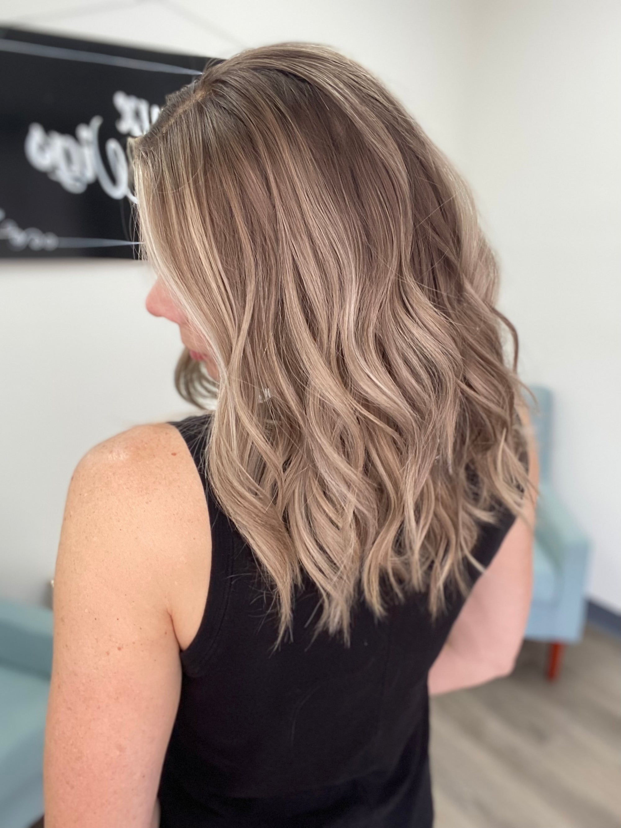 # 8668 GARDEAUX DELUXE LACE TOP WIG (MEDIUM CAP)