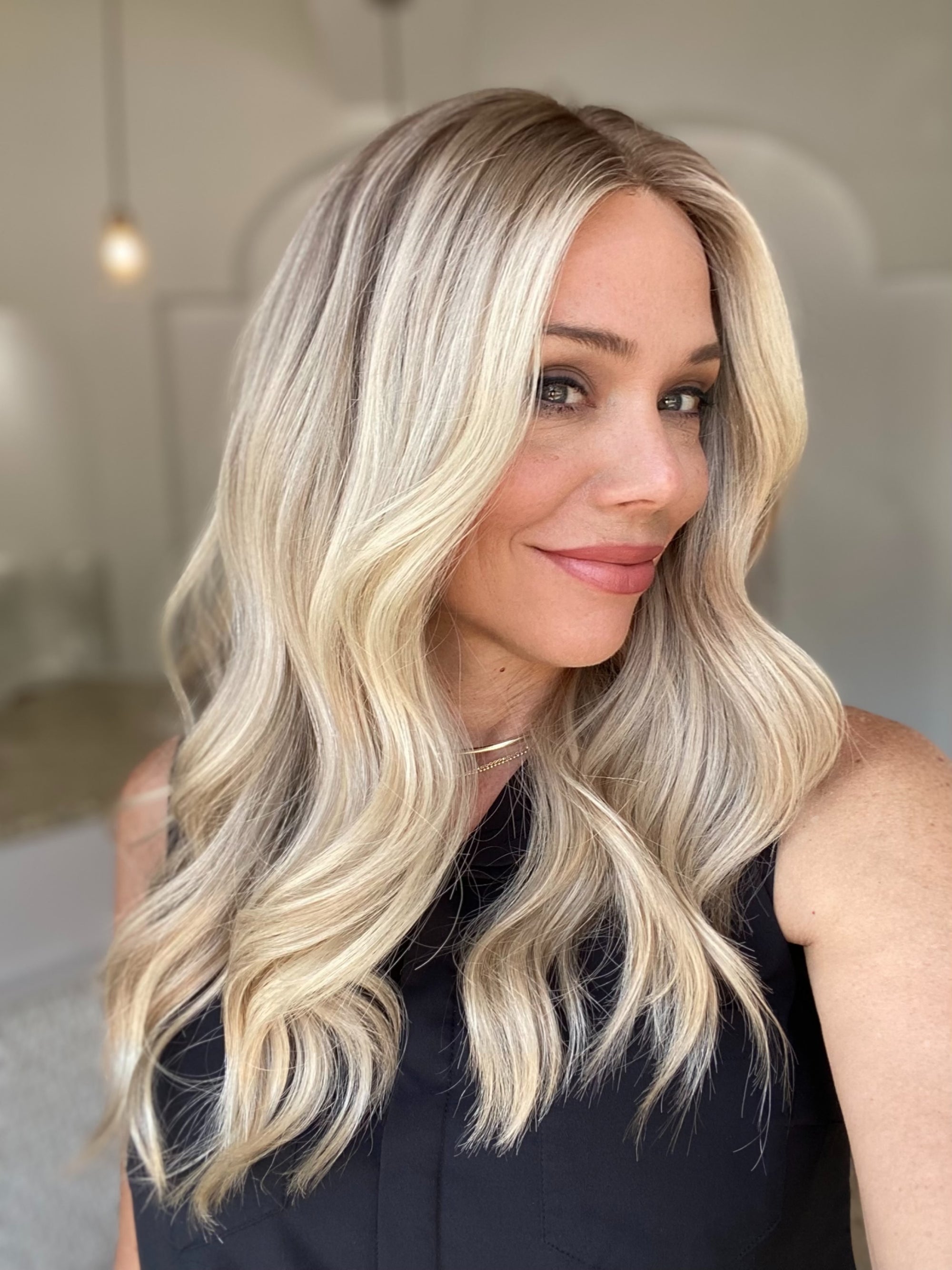 #G-8489 GARDEAUX DELUXE HAND TIED MONO TOP W/ LACE FRONT WIG (MEDIUM CAP)