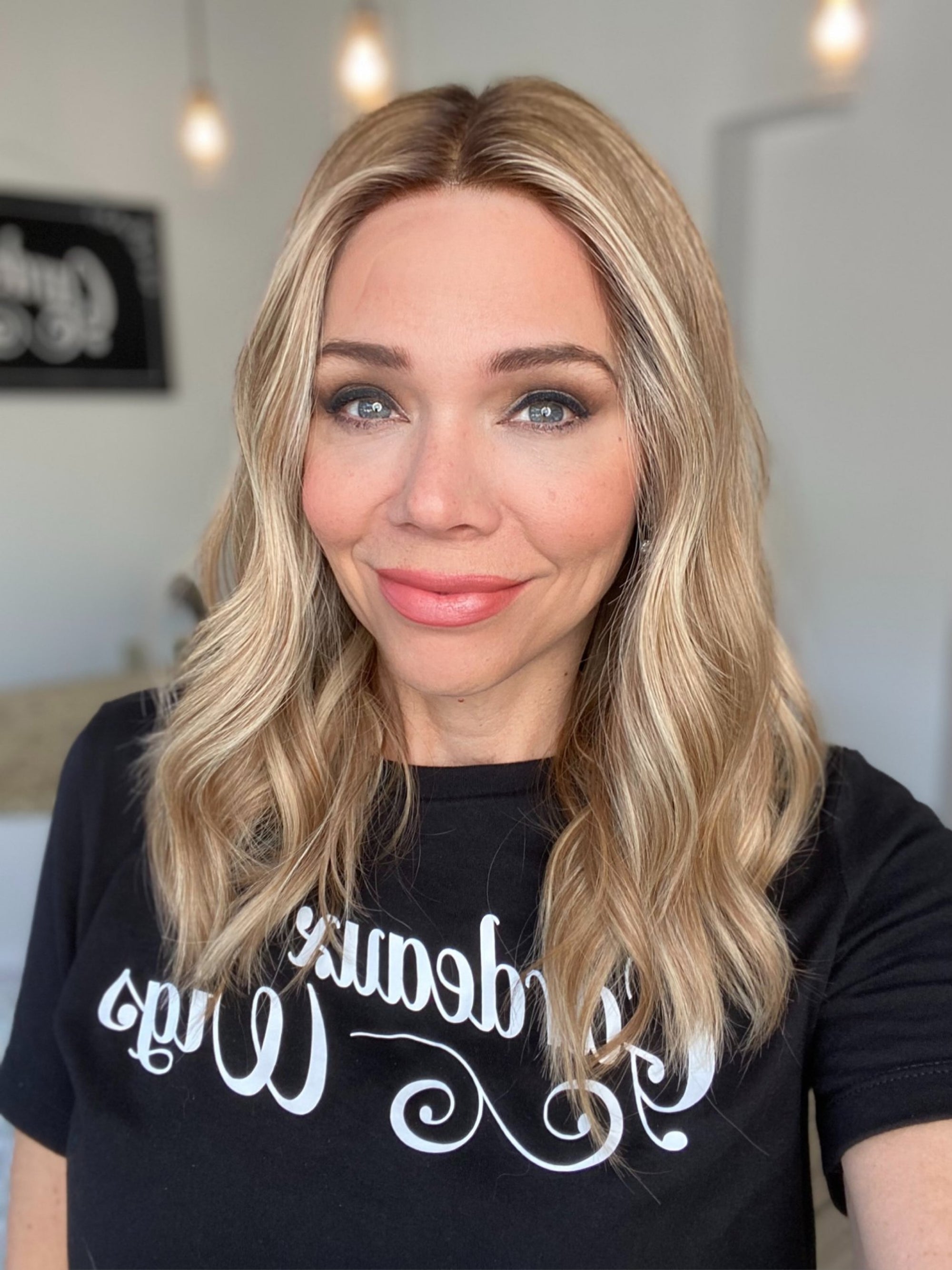 STOCK # BL607.12  GARDEAUX DELUXE LACE TOP WIG (SMALL  CAP)