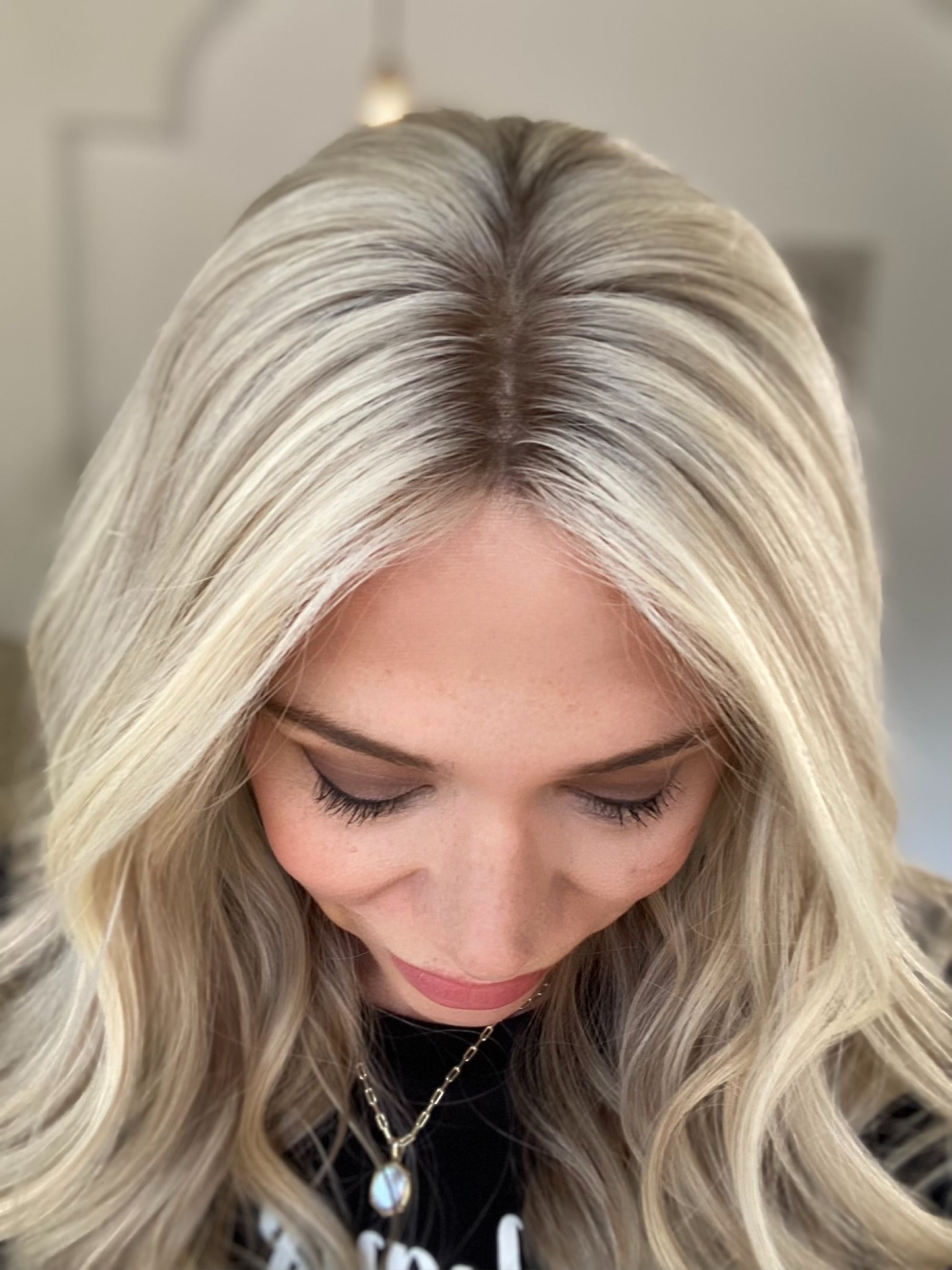 # 8551 GARDEAUX DELUXE HAND TIED MONO TOP WIG (MEDIUM CAP)