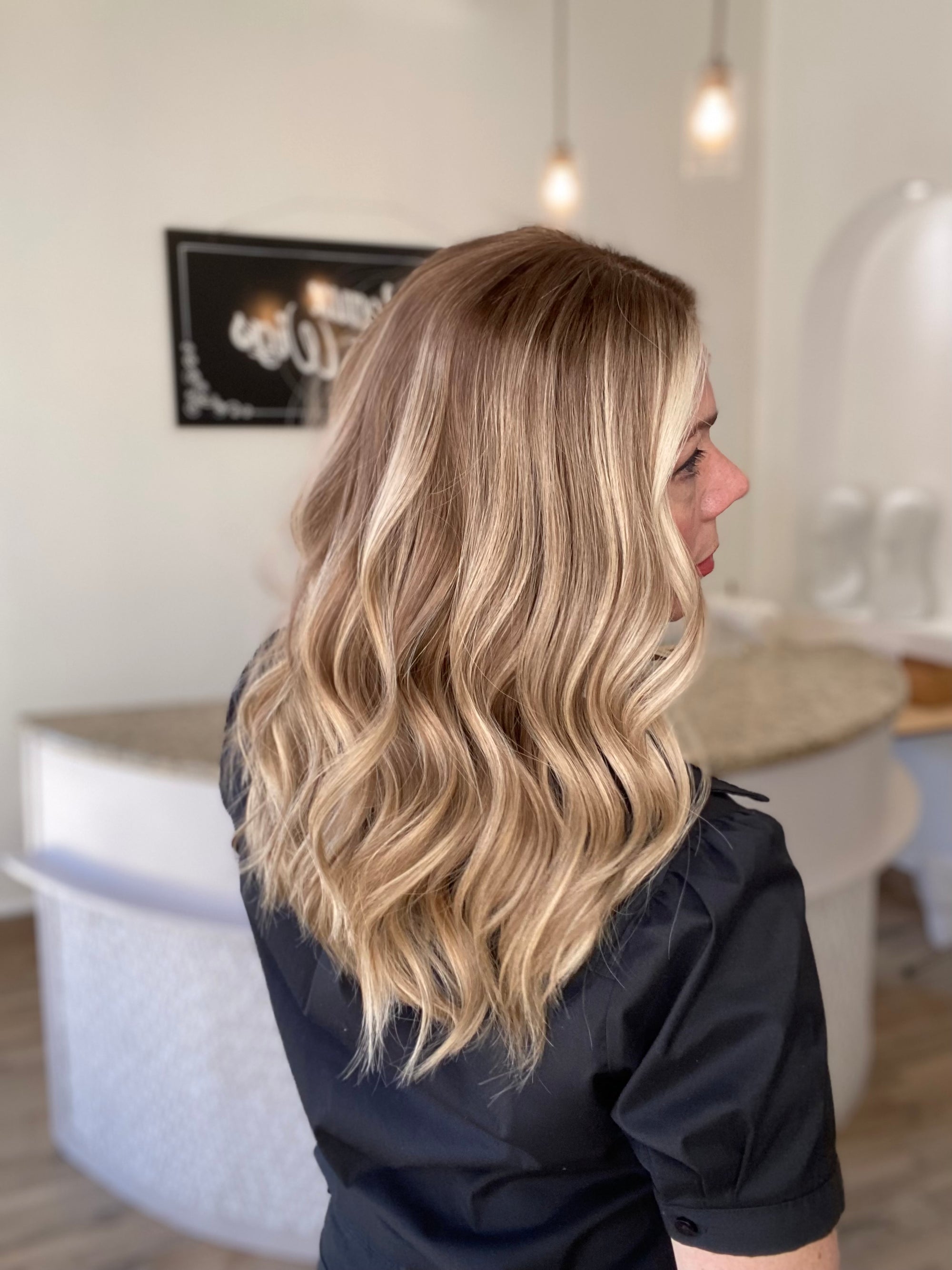 # 8578 GARDEAUX DELUXE LACE TOP WIG (MEDIUM CAP)