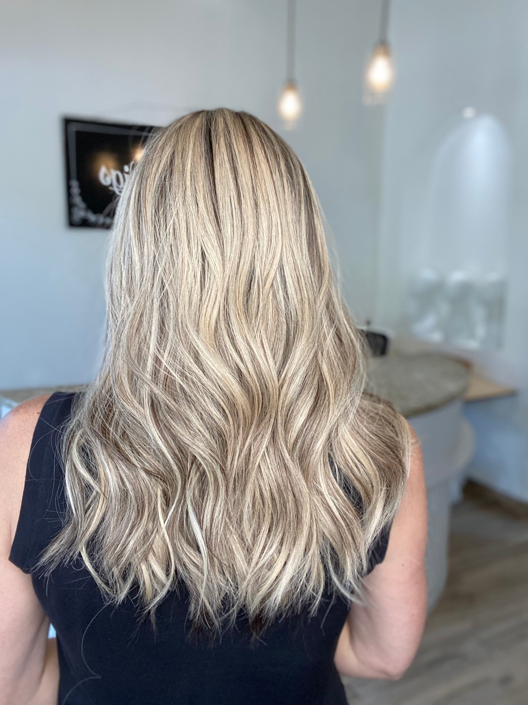 STOCK COLOR # BL604.13 GARDEAUX DELUXE LACE TOP WIG (MEDIUM CAP)