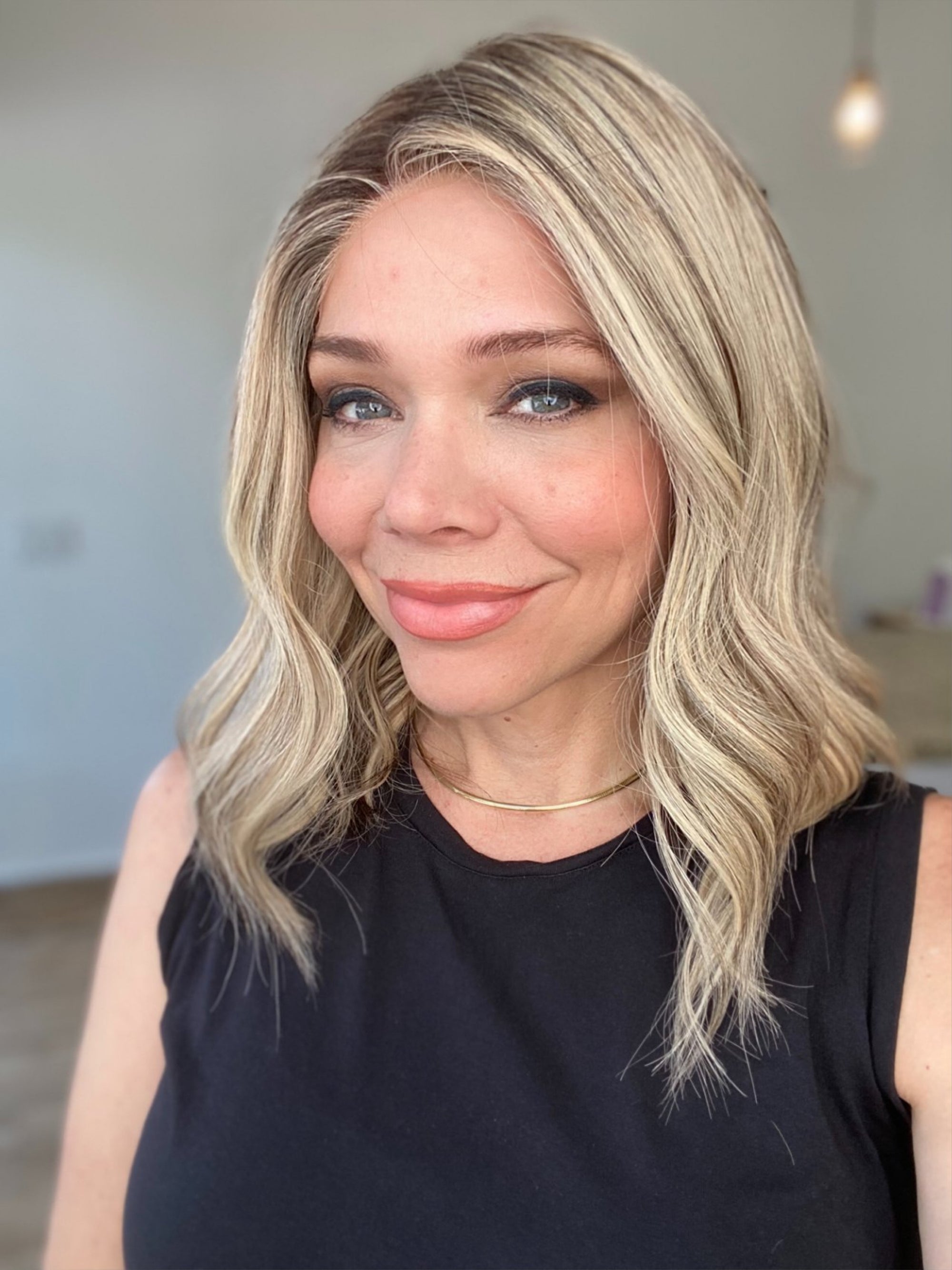 STOCK# BL605.8 GARDEAUX DELUXE LACE TOP WIG (SMALL CAP)