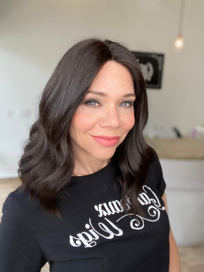STOCK# JL1B.9 GARDEAUX DELUXE LACE TOP WIG (MEDIUM CAP)