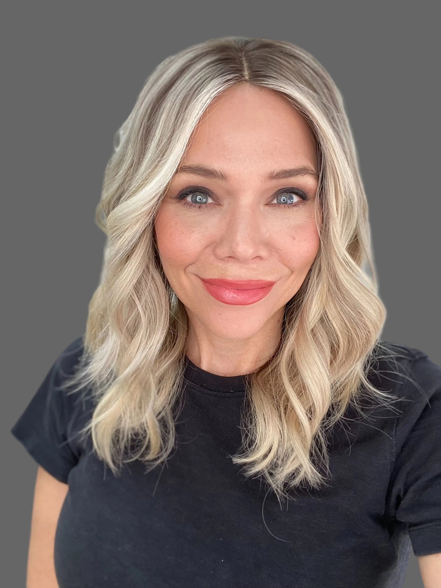 # 8735 GARDEAUX DELUXE HAND TIED MONO TOP WIG (MEDIUM CAP)
