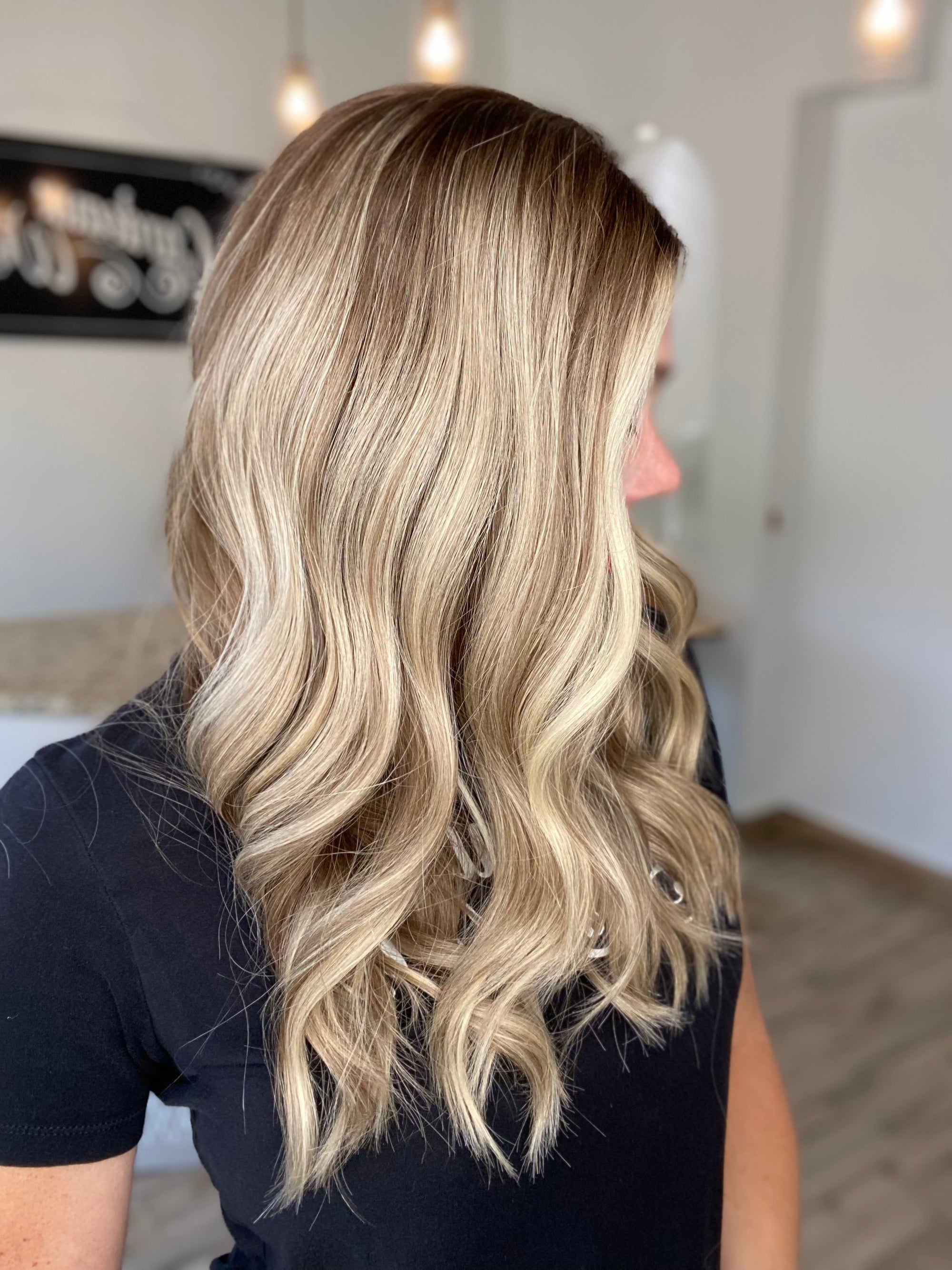 # 8501-A GARDEAUX DELUXE HAND TIED MONO TOP WIG (MEDIUM CAP)