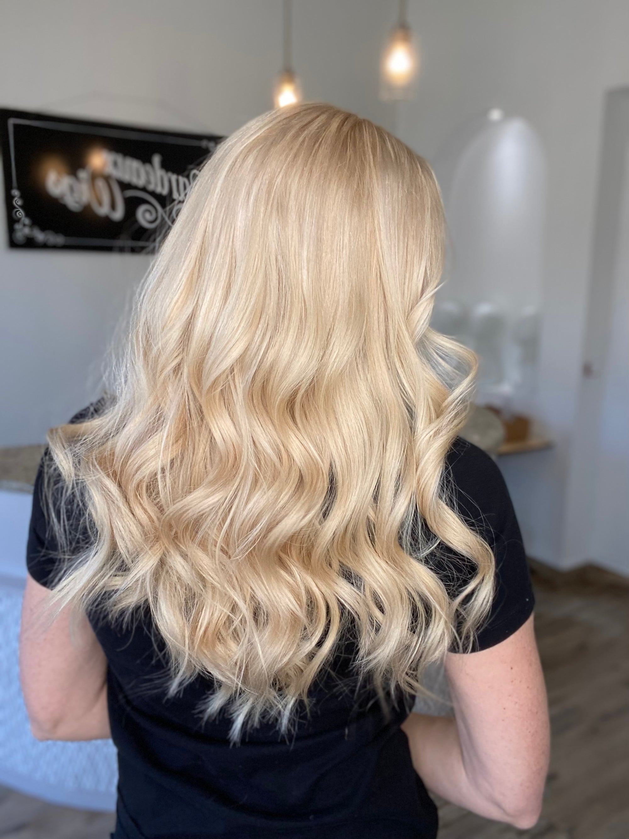 STOCK #JL-300.16 GARDEAUX DELUXE LACE TOP WIG (MEDIUM CAP)