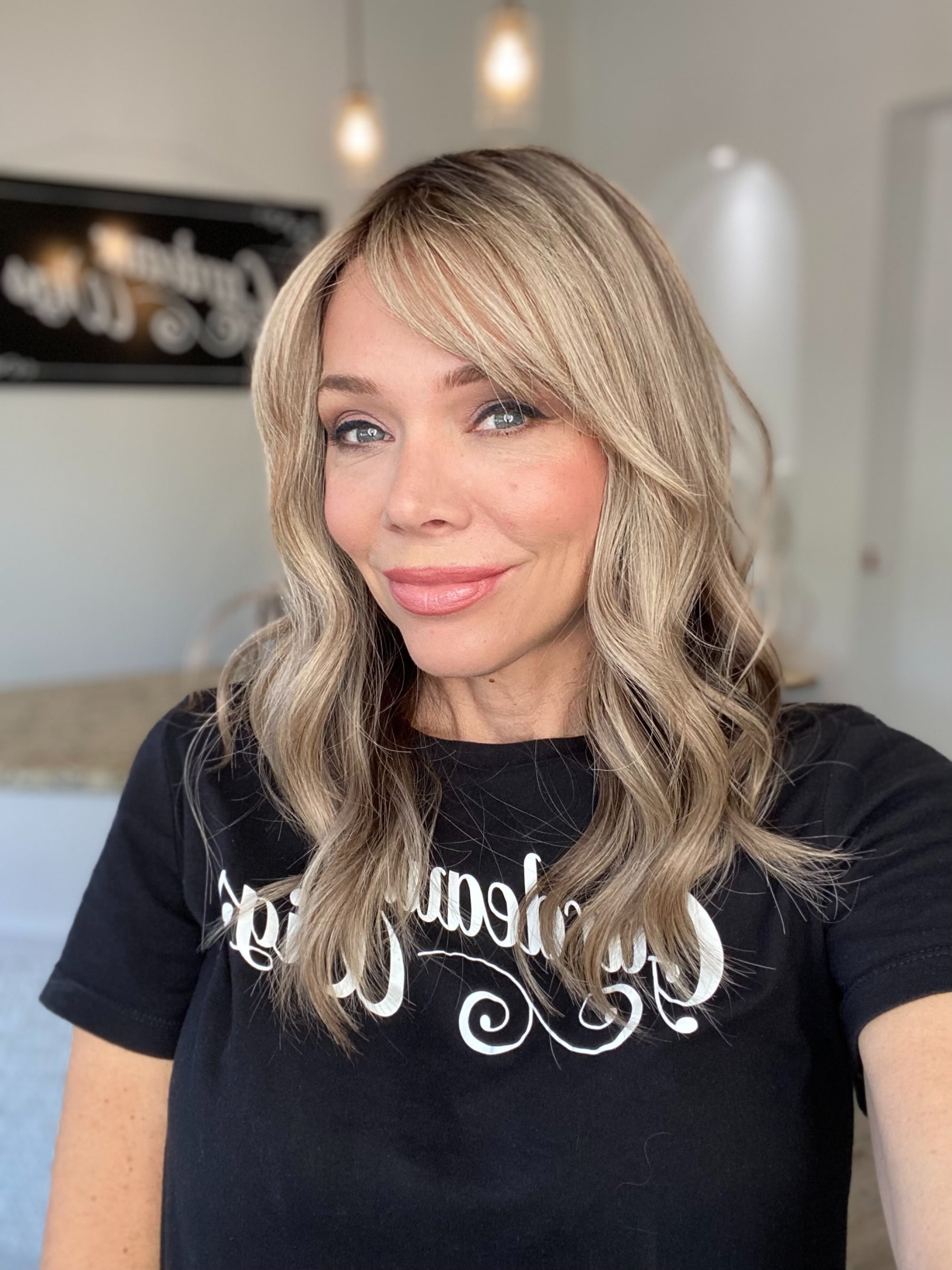 # 8499 GARDEAUX DELUXE HAND TIED MONO TOP WIG (MEDIUM CAP)