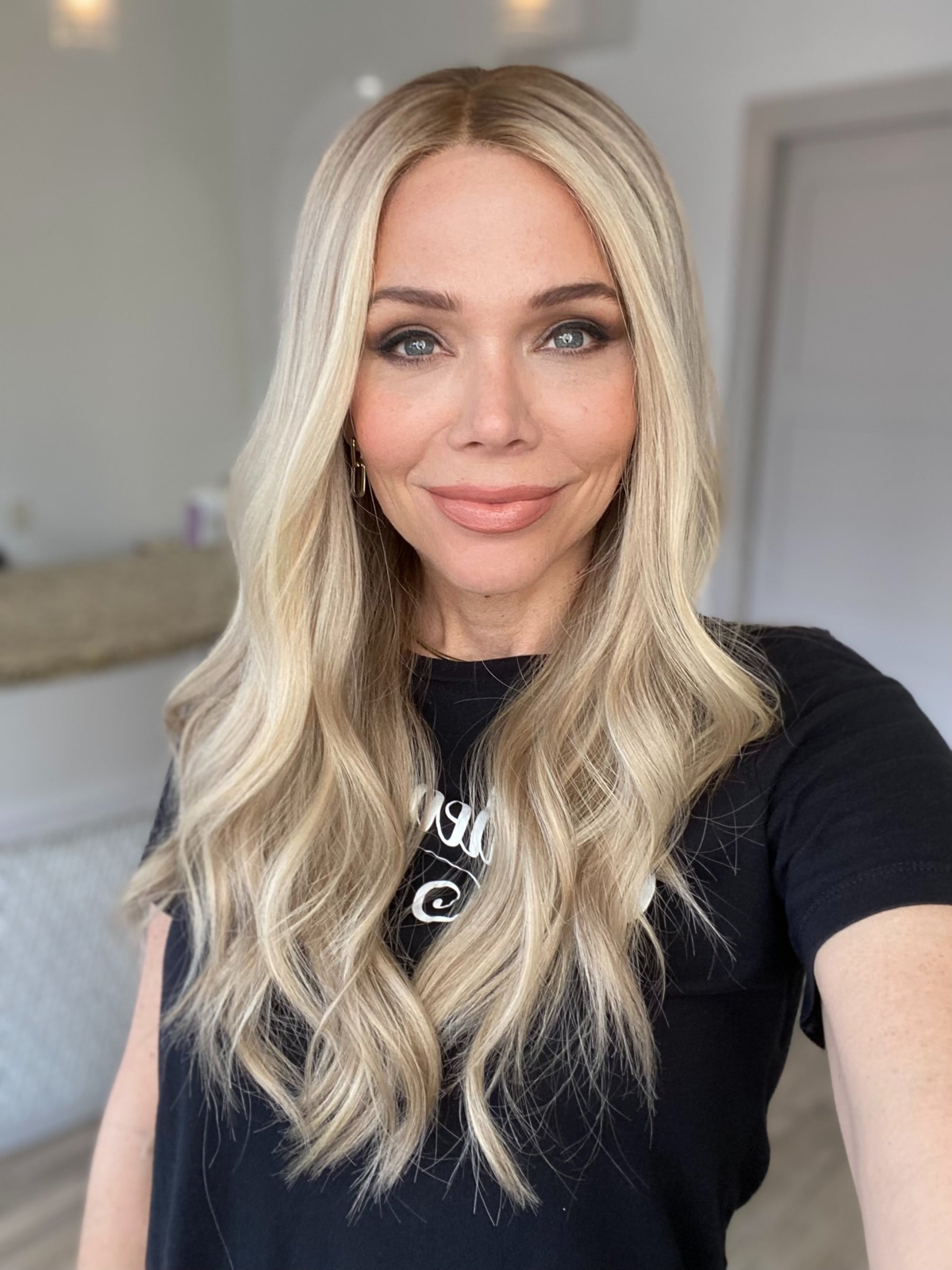 # 8179 GARDEAUX DELUXE HAND TIED MONO TOP WIG (SMALL CAP)