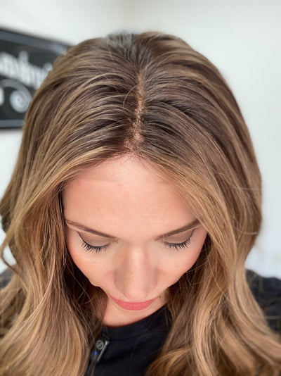 # 8711 GARDEAUX DELUXE HAND TIED, SILICONE LINED GRIPPER WIG (MEDIUM CAP)