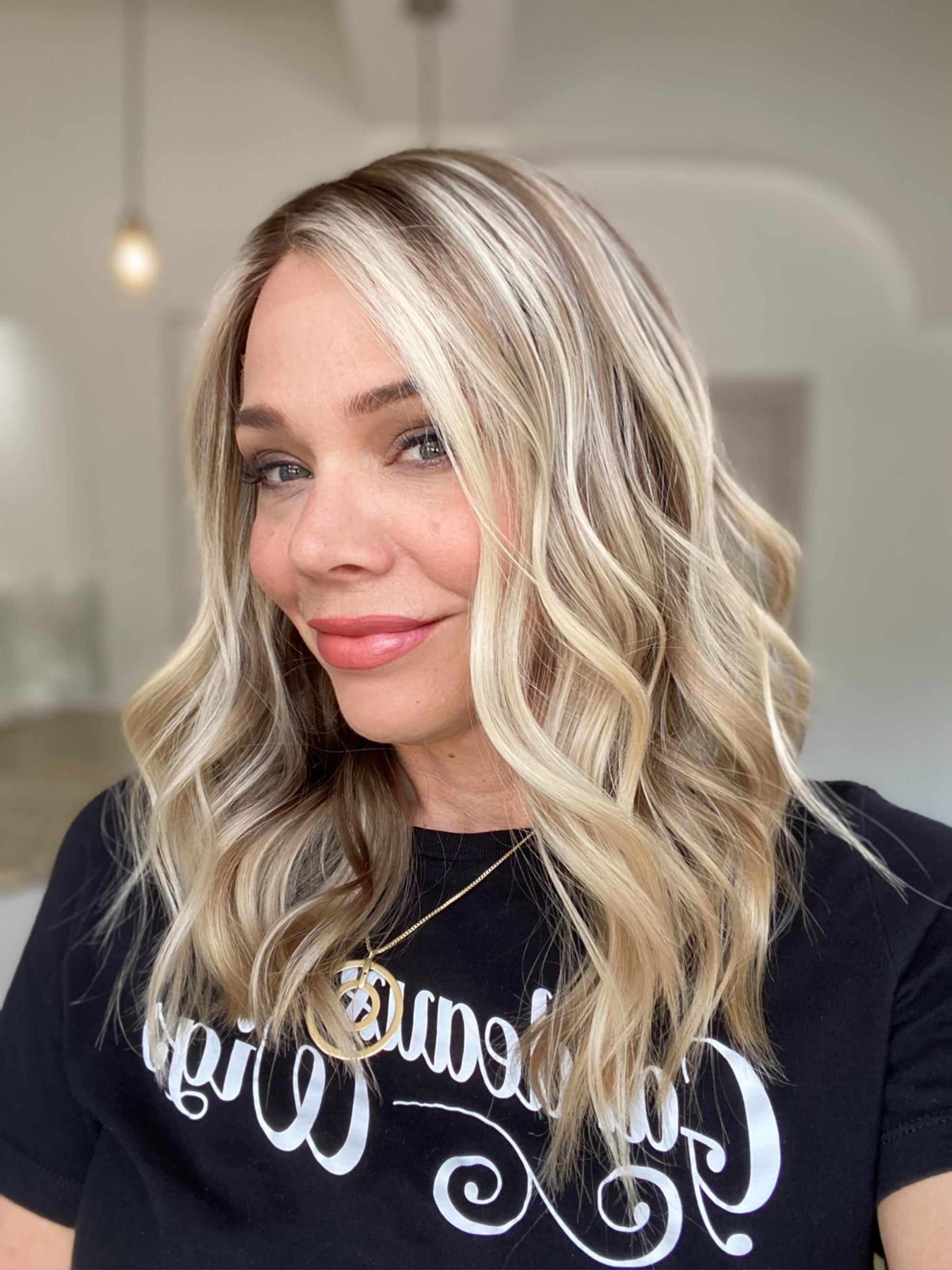 "SARAH" GARDEAUX DELUXE MONO TOP WIG (MEDIUM CAP)