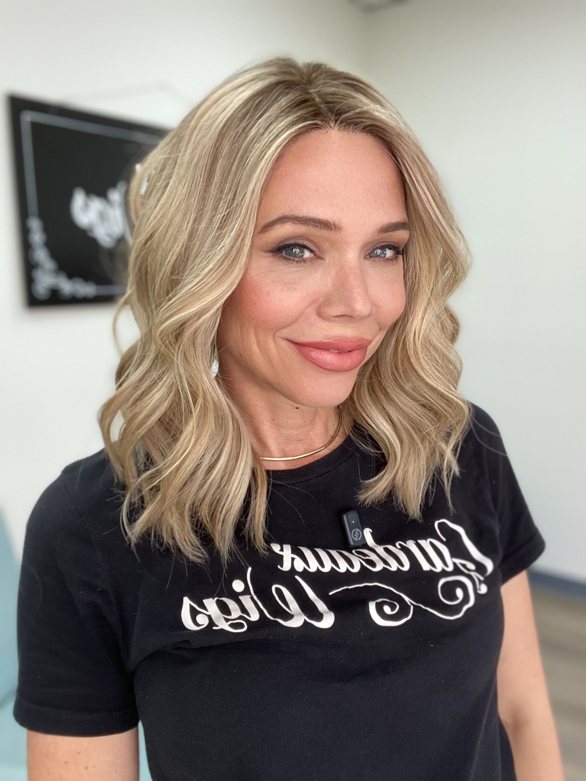 STOCK # JL6-325.10 GARDEAUX DELUXE HAND TIED MONO TOP WIG