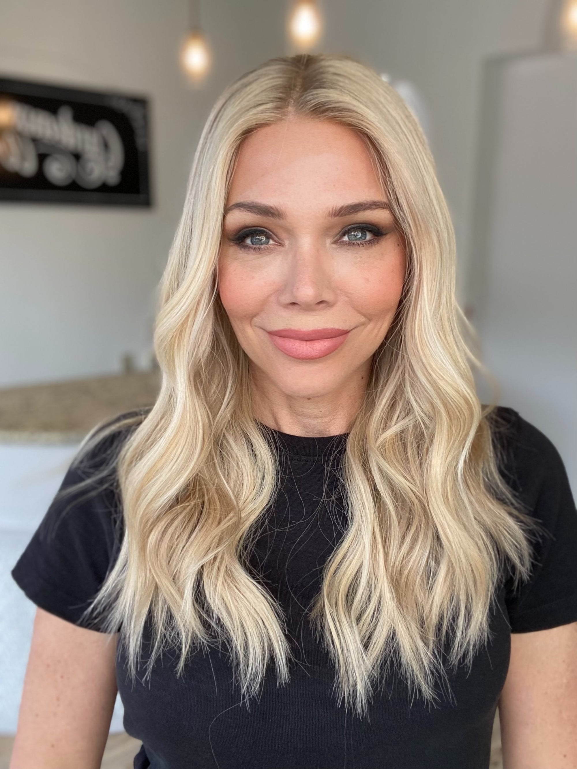 # 8244 GARDEAUX DELUXE LACE TOP WIG (SMALL CAP)