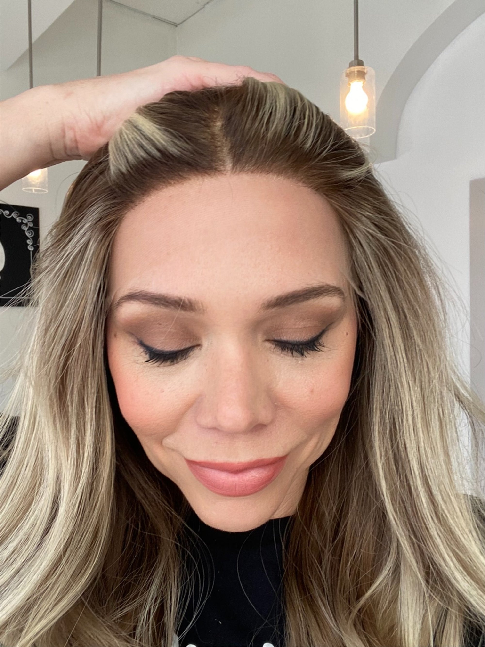 # G-8656 GARDEAUX DELUXE HAND TIED MONO TOP W/ LACE FRONT WIG  (SMALL CAP)